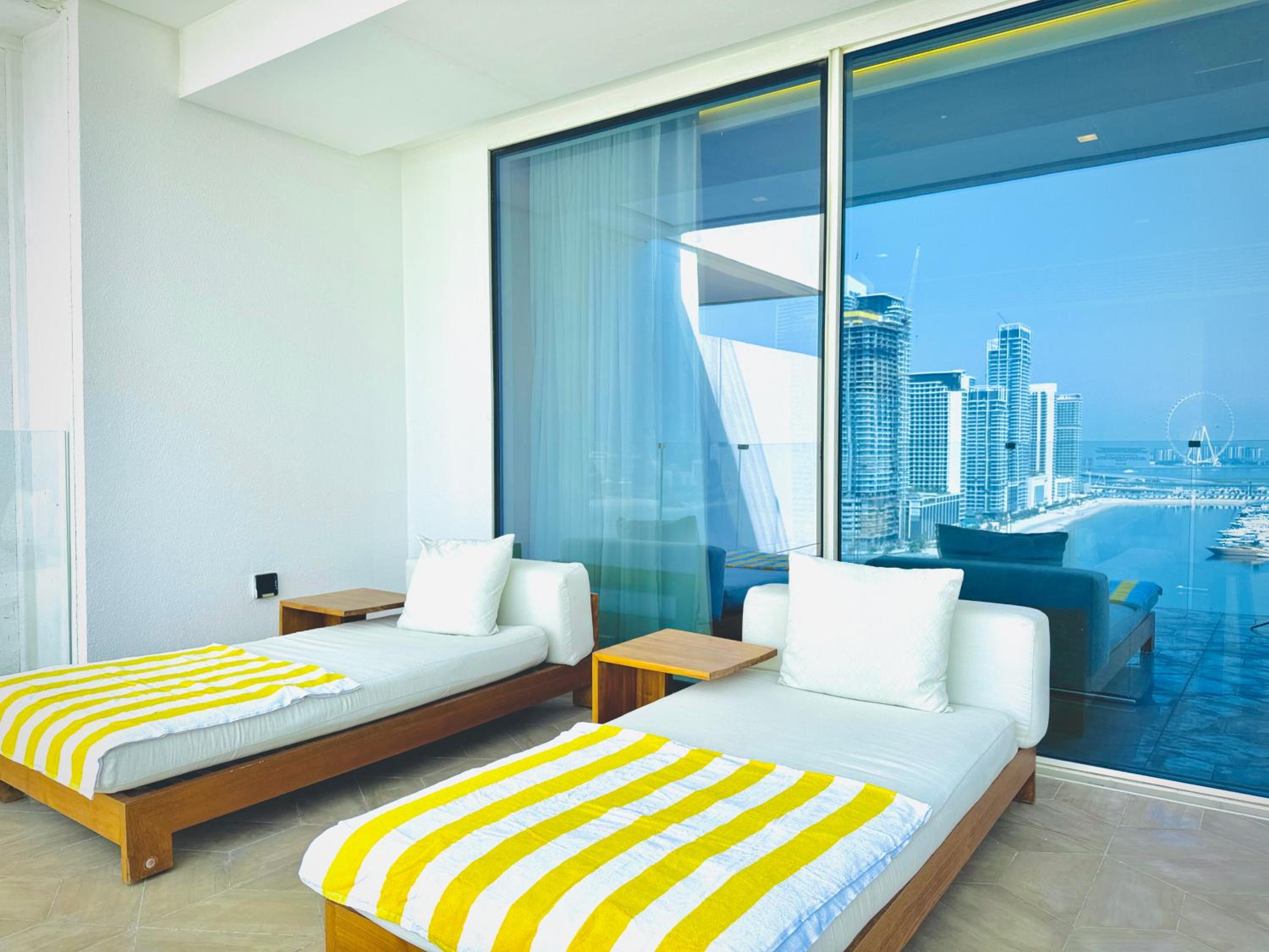 Venduras- 4BR Luxe Duplex Penthouse At Palm Private Pool