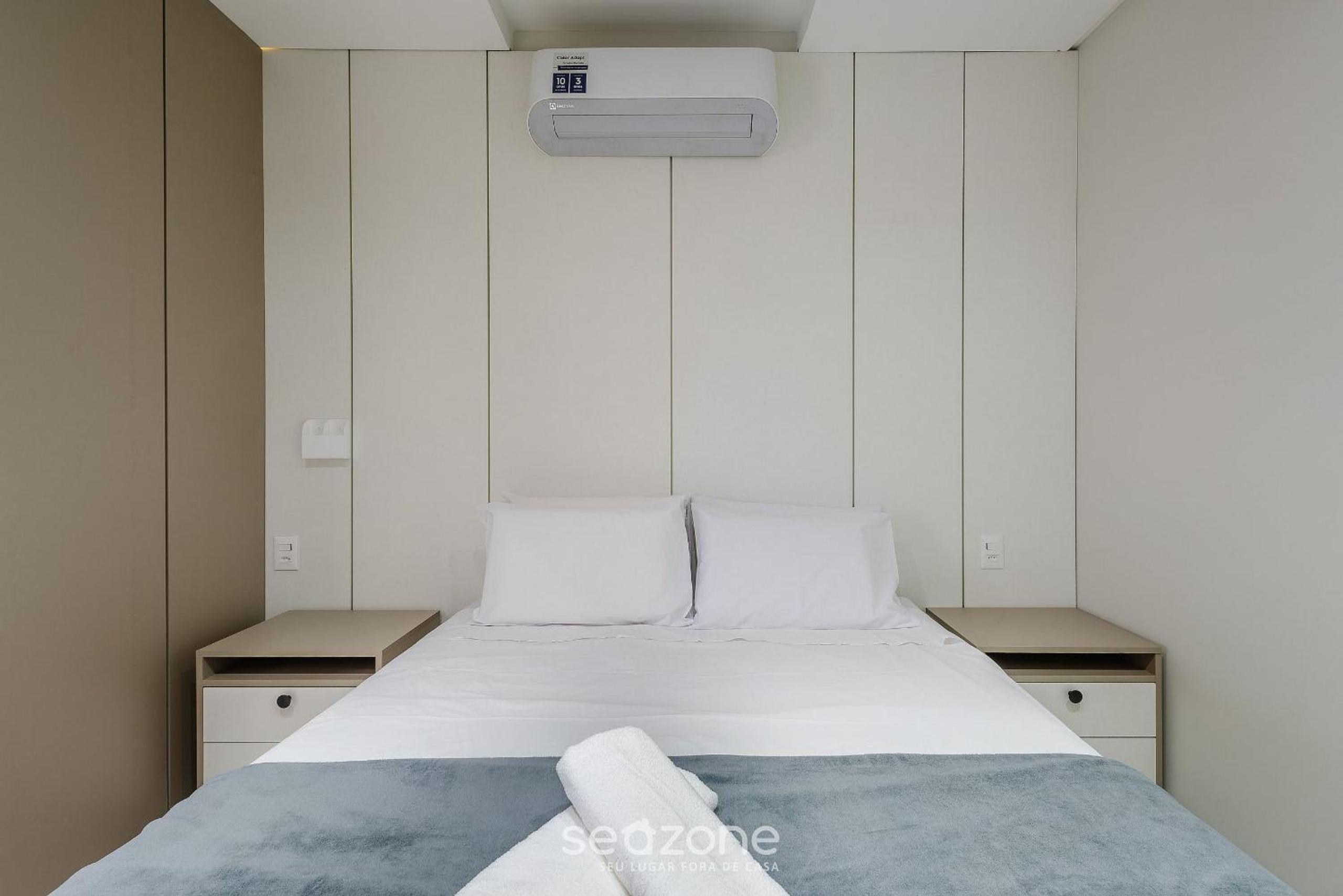 Your exclusive stay with pool and jacuzzi just 500 meters from the beach - ELF