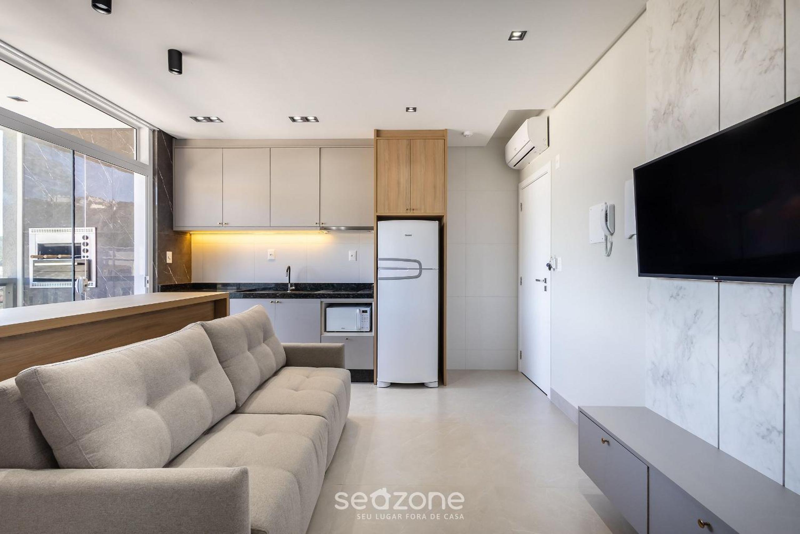 Your exclusive stay with pool and jacuzzi just 500 meters from the beach - ELF