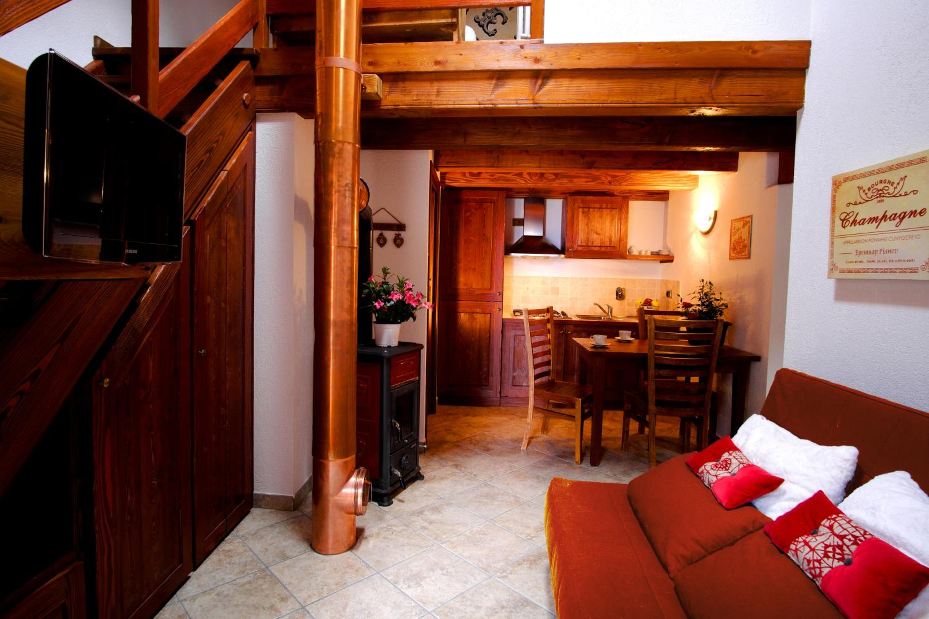 Panoramic Apartments Lerinon