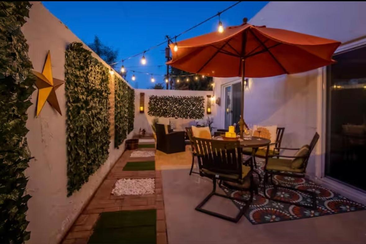 Western Themed Old Town Scottsdale Condo with King Bed and Community Pool
