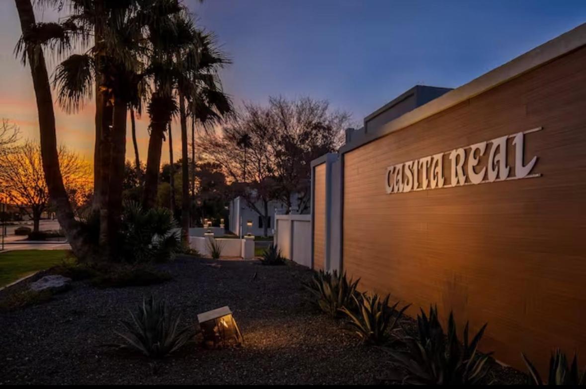 Western Themed Old Town Scottsdale Condo with King Bed and Community Pool