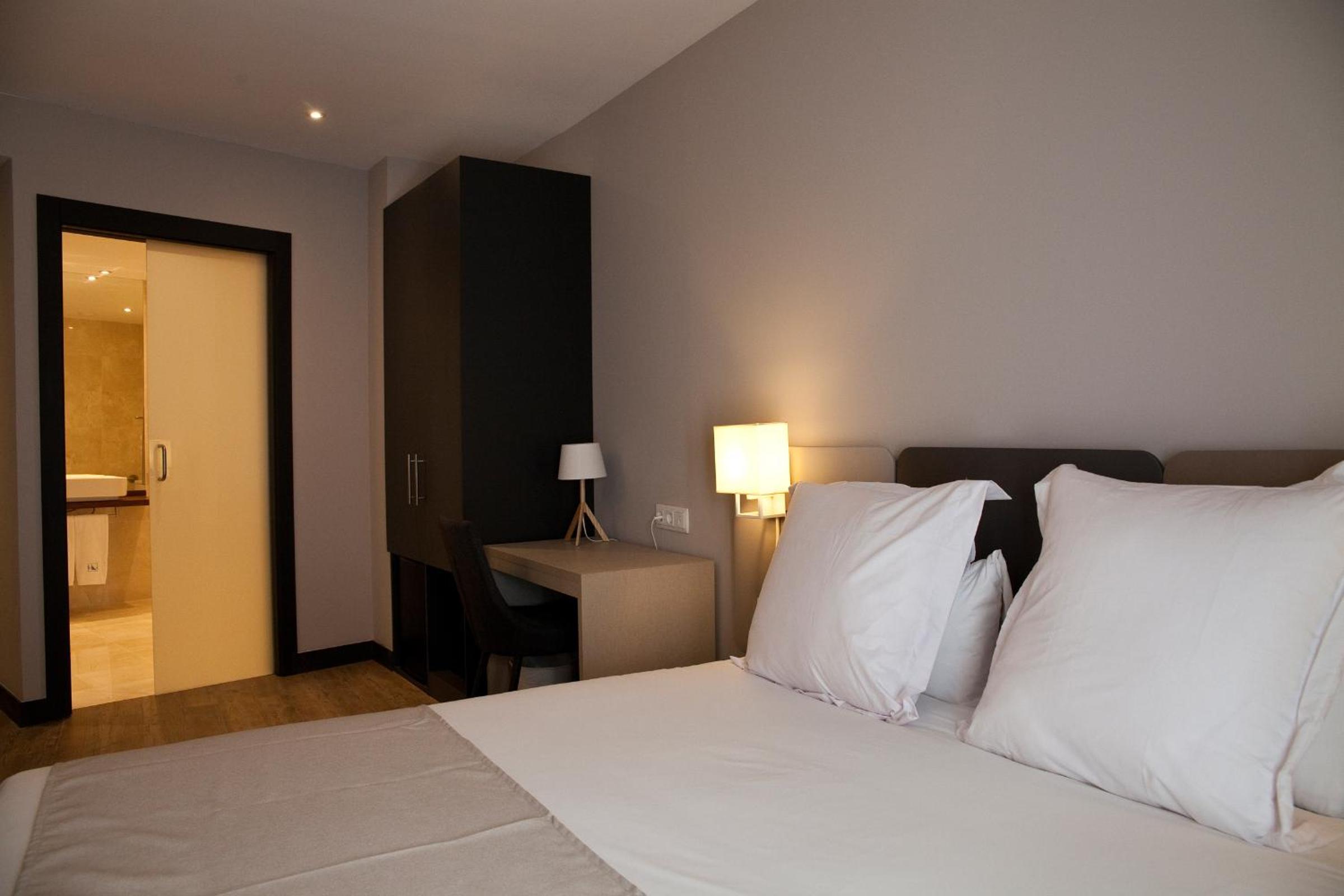 May Ramblas Hotel photo 3