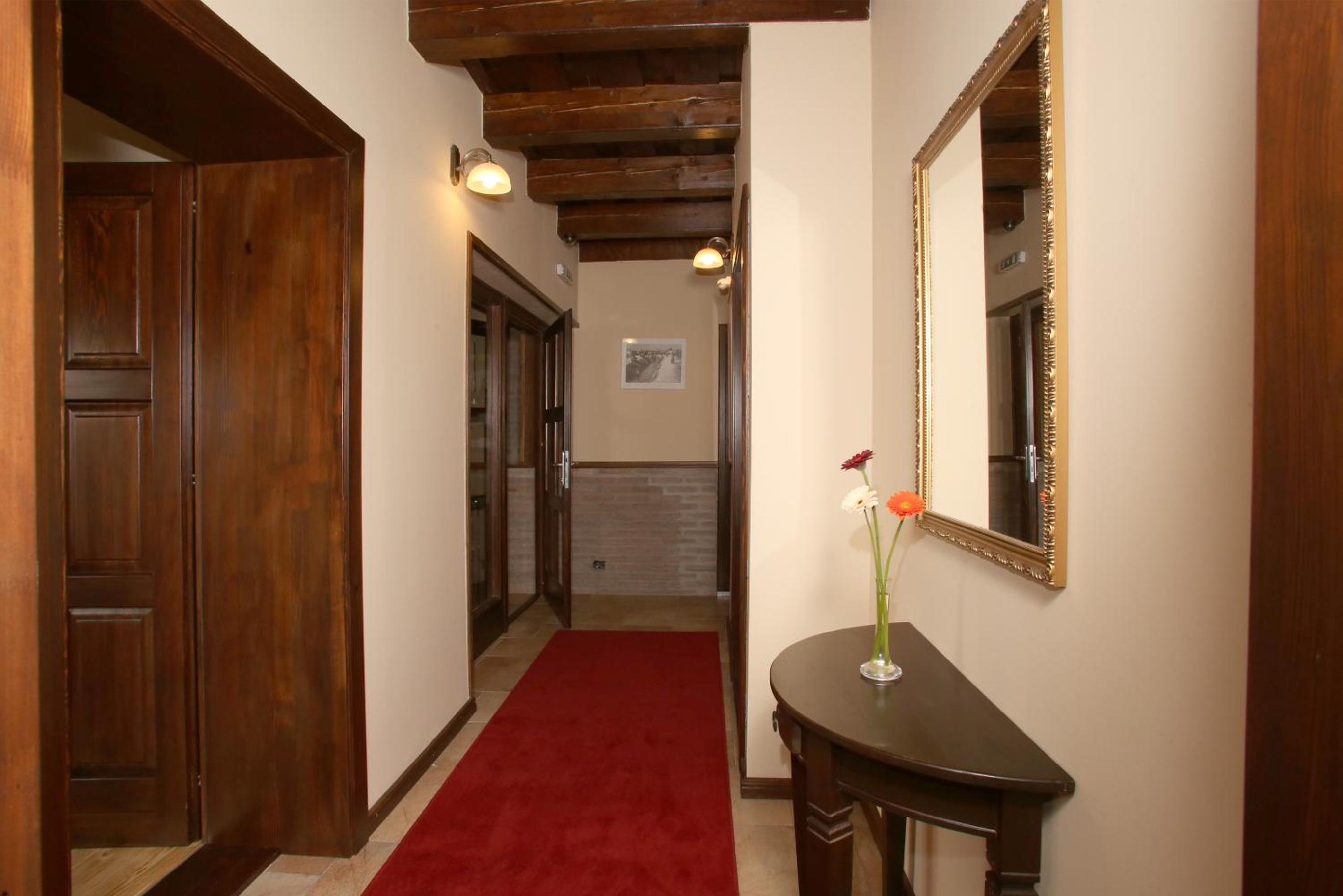 Photo 49