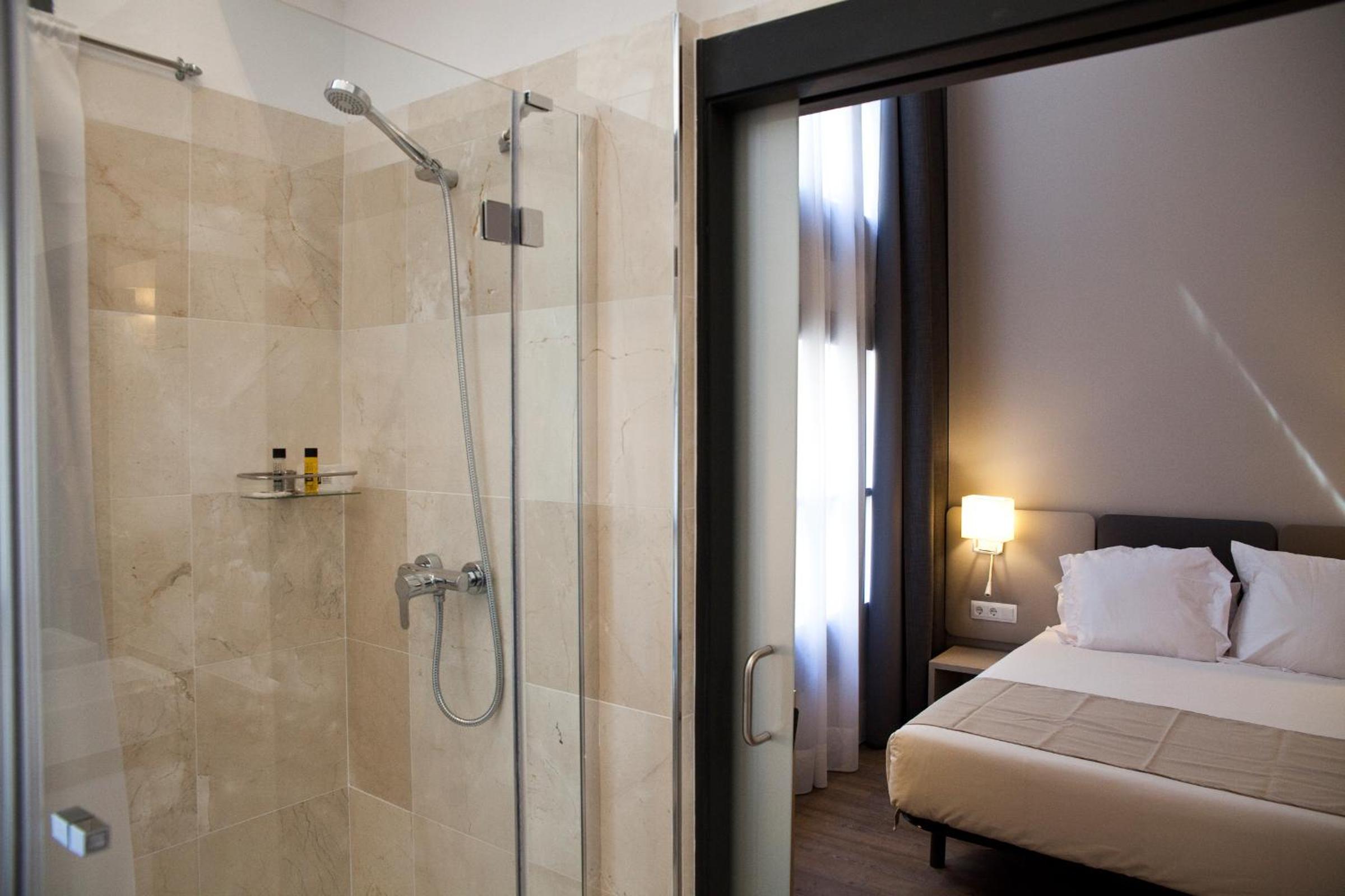 May Ramblas Hotel photo 2