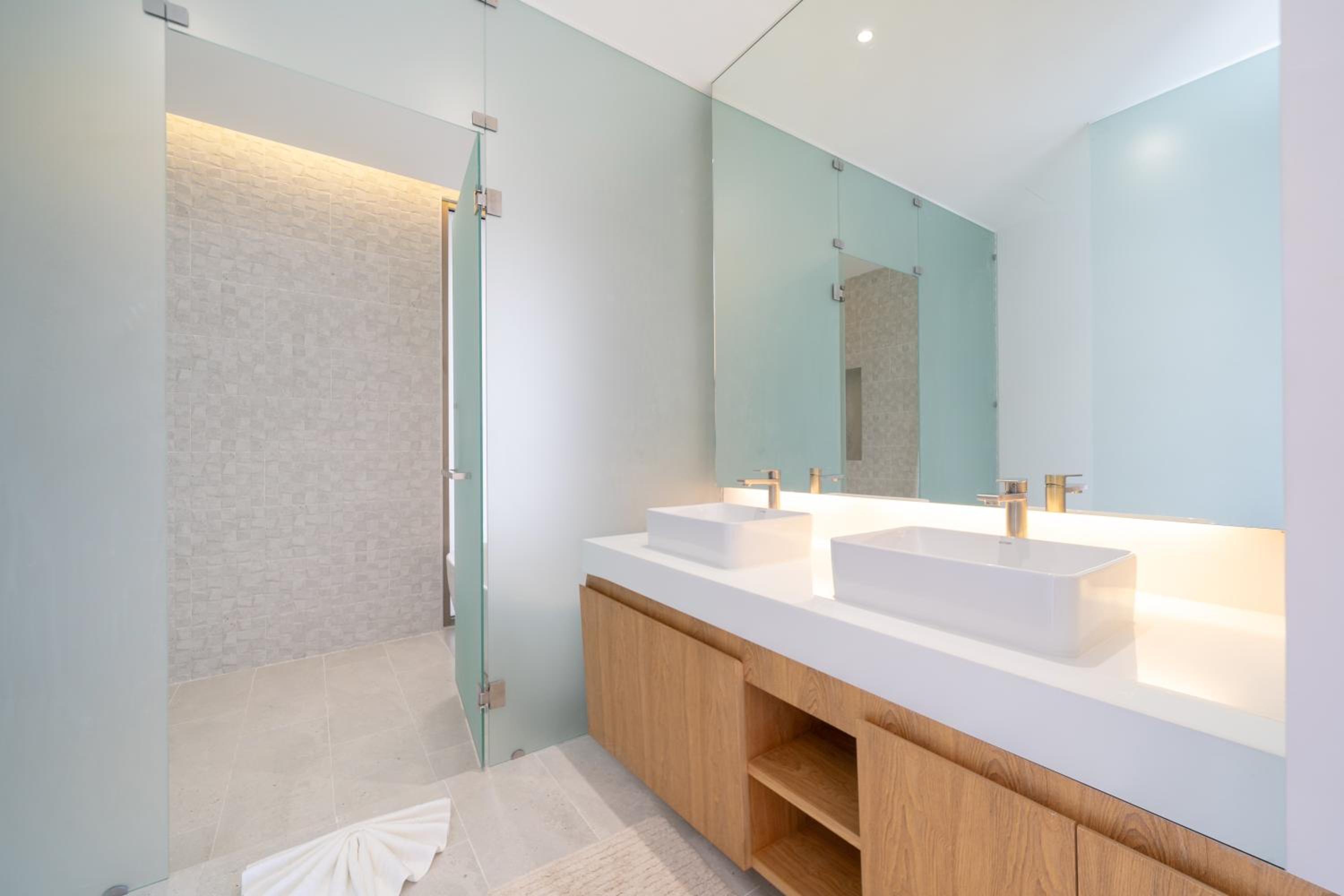 4BR Private Pool Villa near Laguna & Beach - Lux Pride 2 by Warm Plus