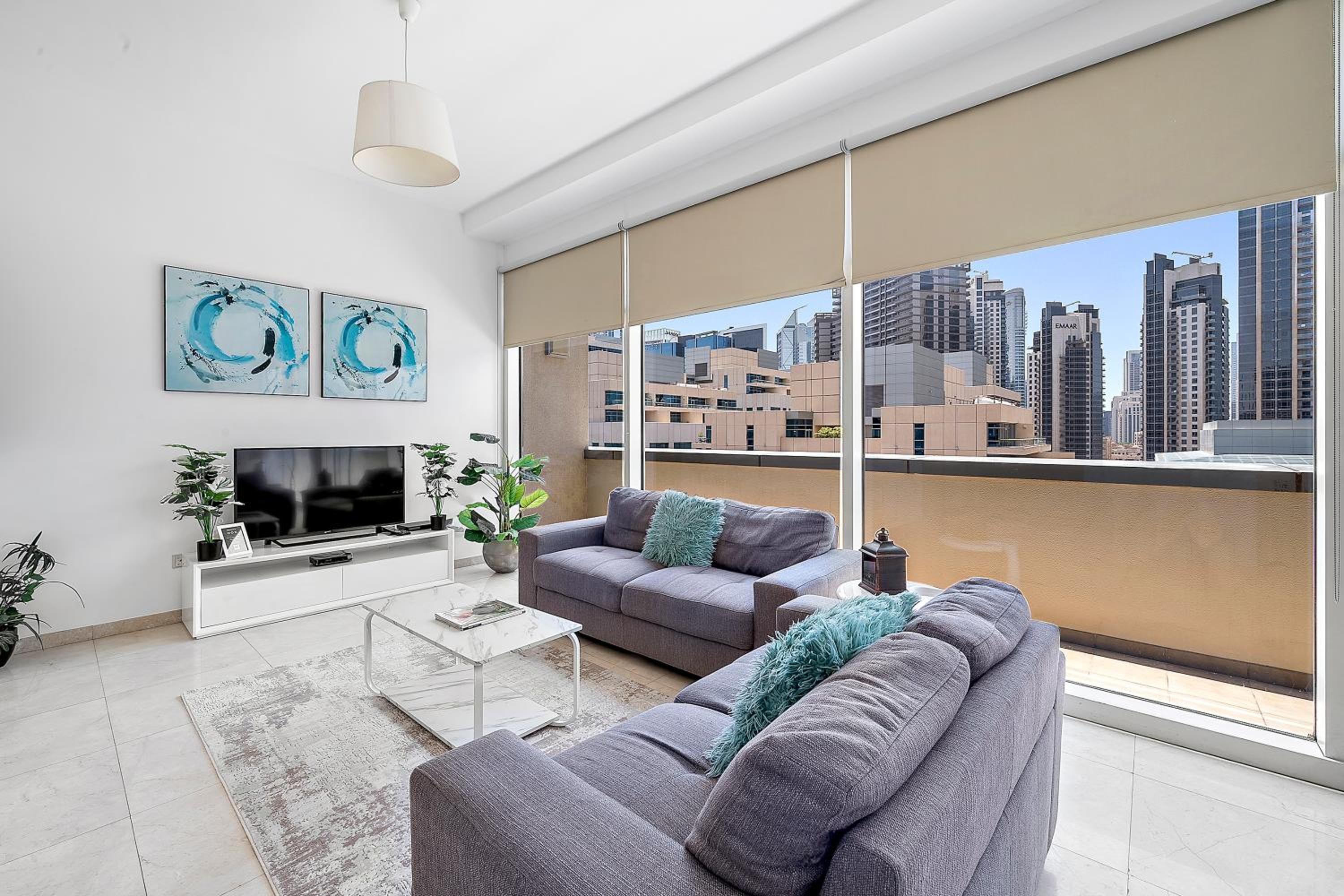 Elegant Studio with Burj Khalifa Skyline Views