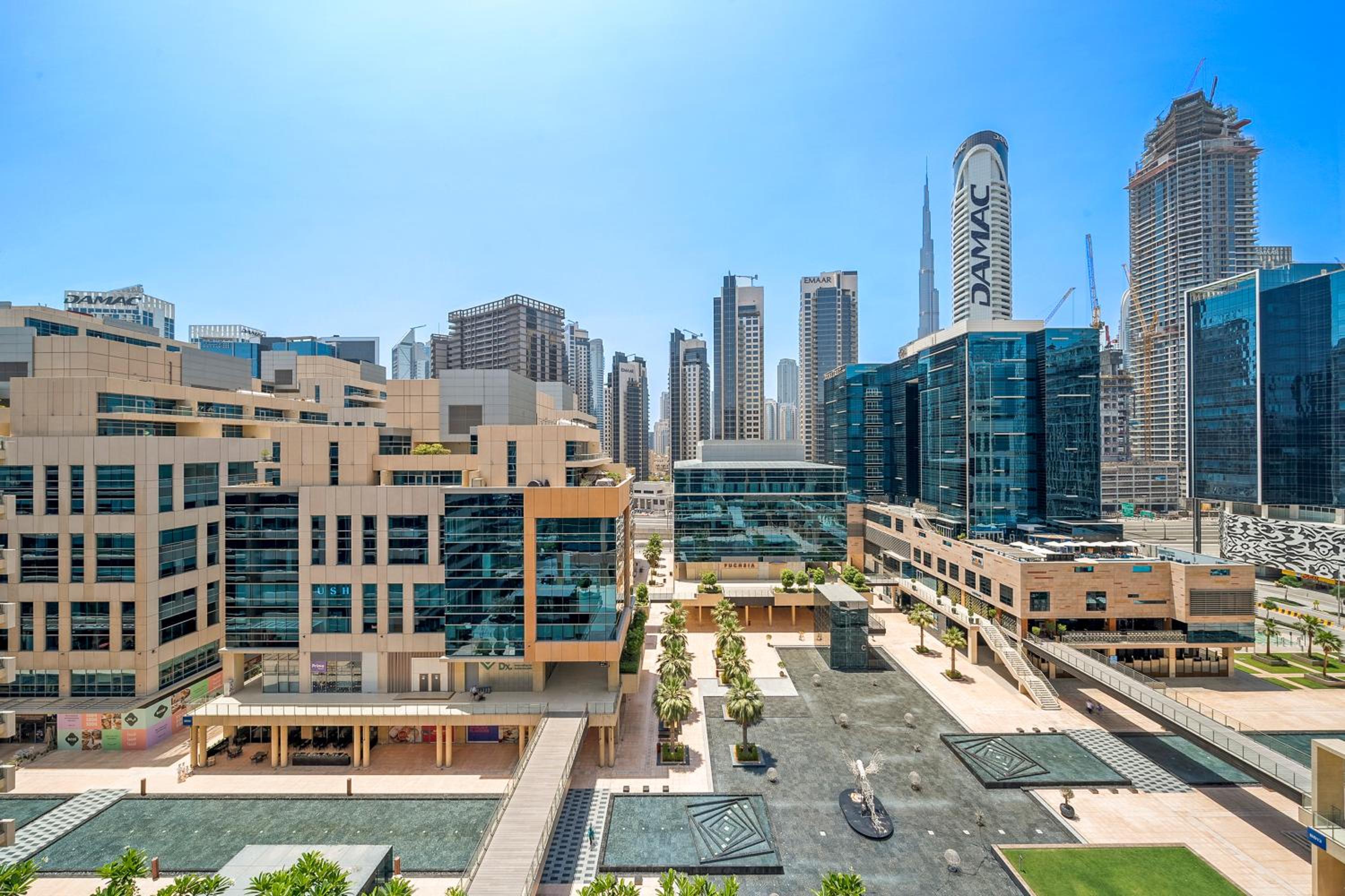 Elegant Studio with Burj Khalifa Skyline Views