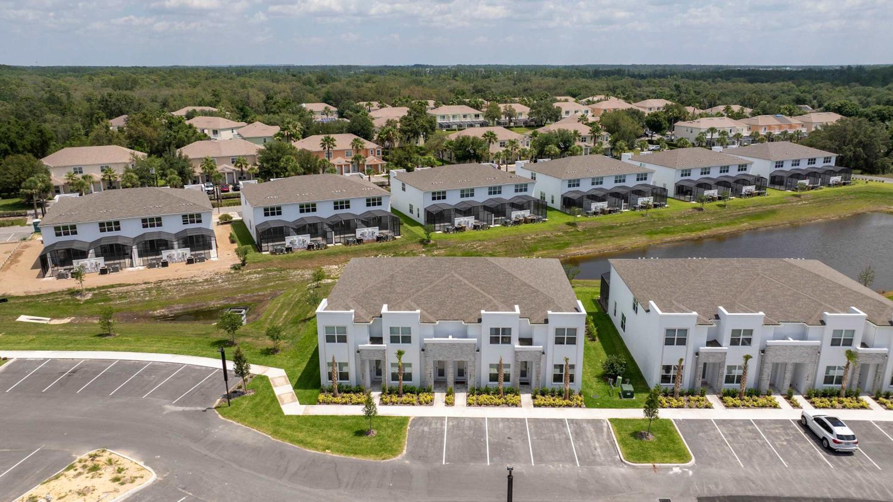 Family Friendly w Pool near Disney at Serenity 1420