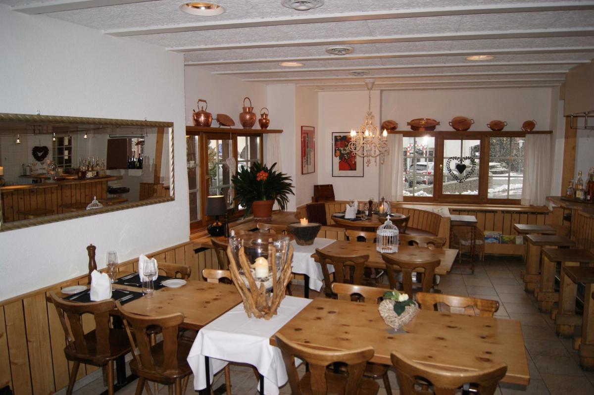 restaurant