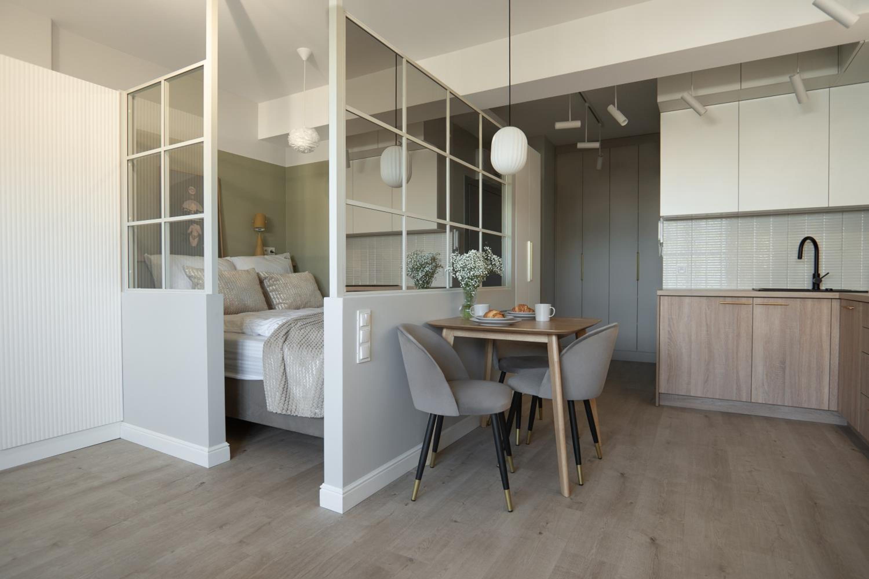 Hillhouse by MW Estates Self Check-in 24h