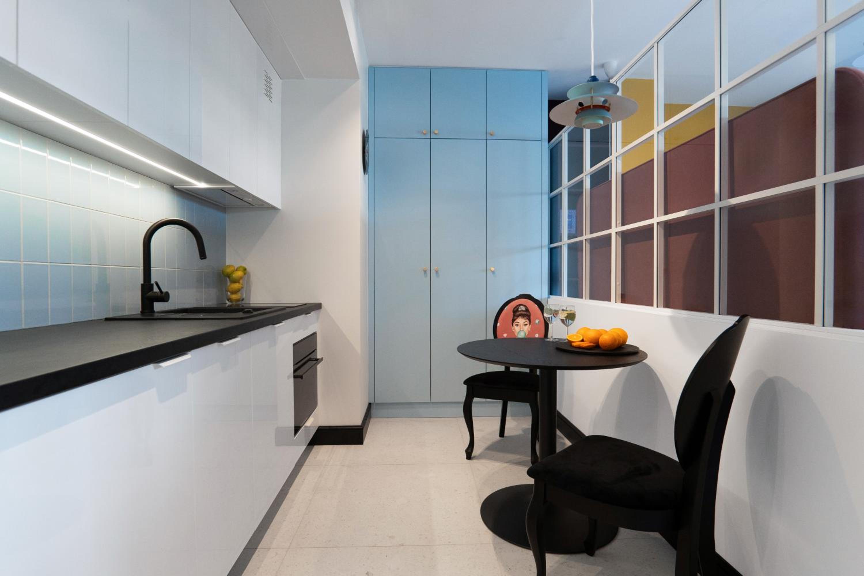 Hillhouse by MW Estates Self Check-in 24h