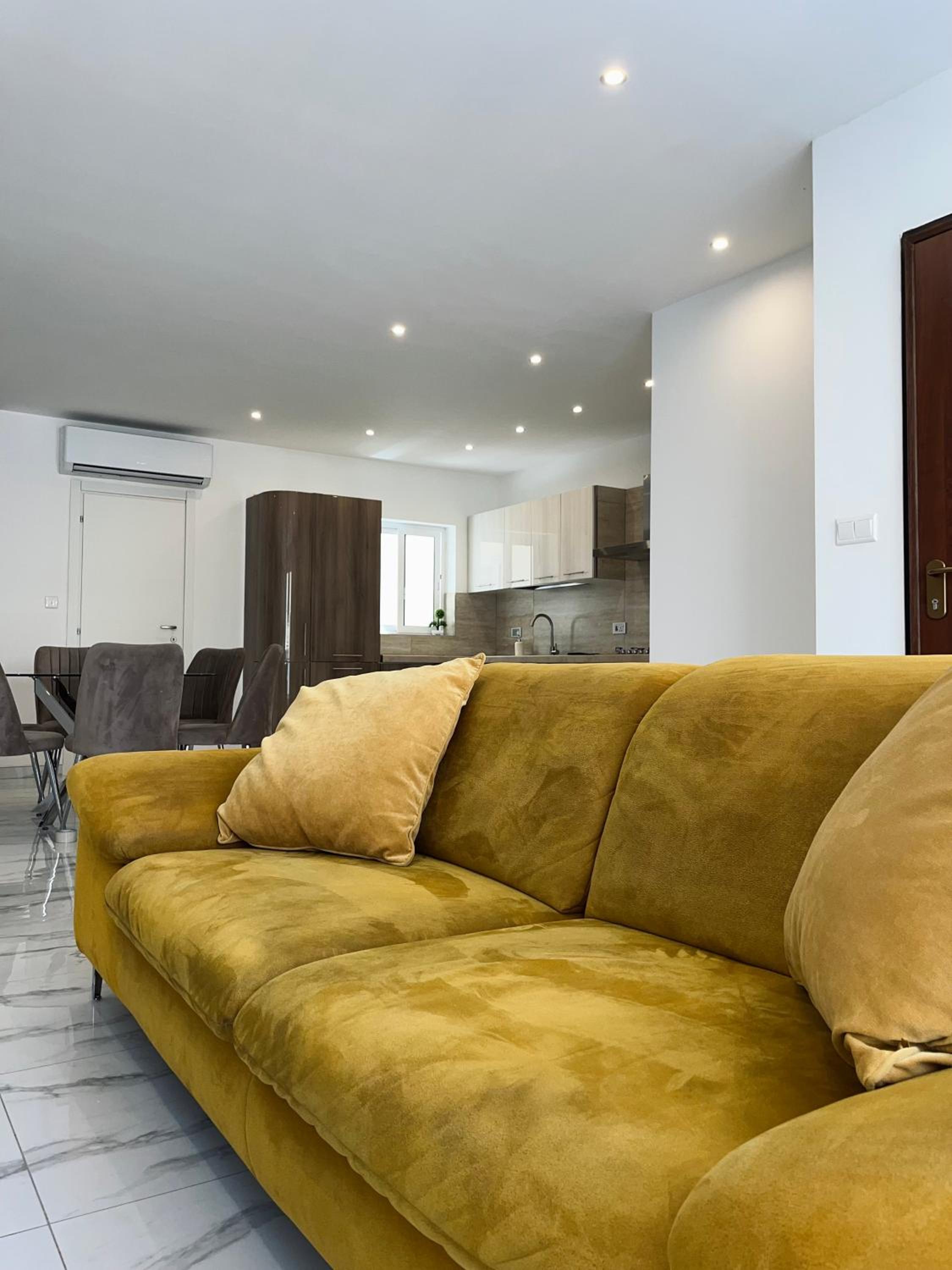 MAPAS - luxury 3 bedroom Apartments