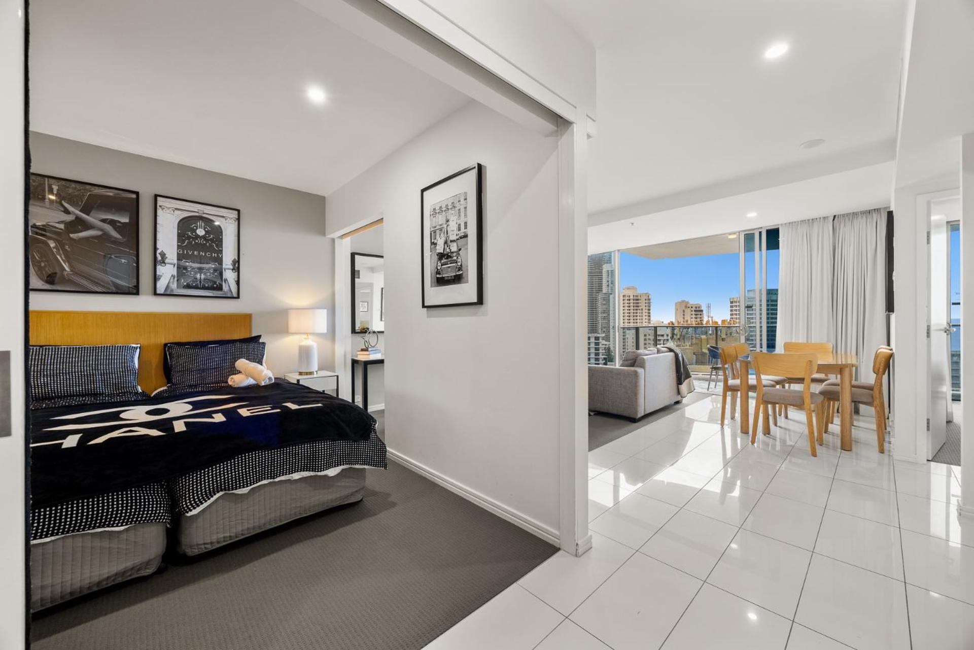 Stylish Private Apartment with Ocean Views in Hilton