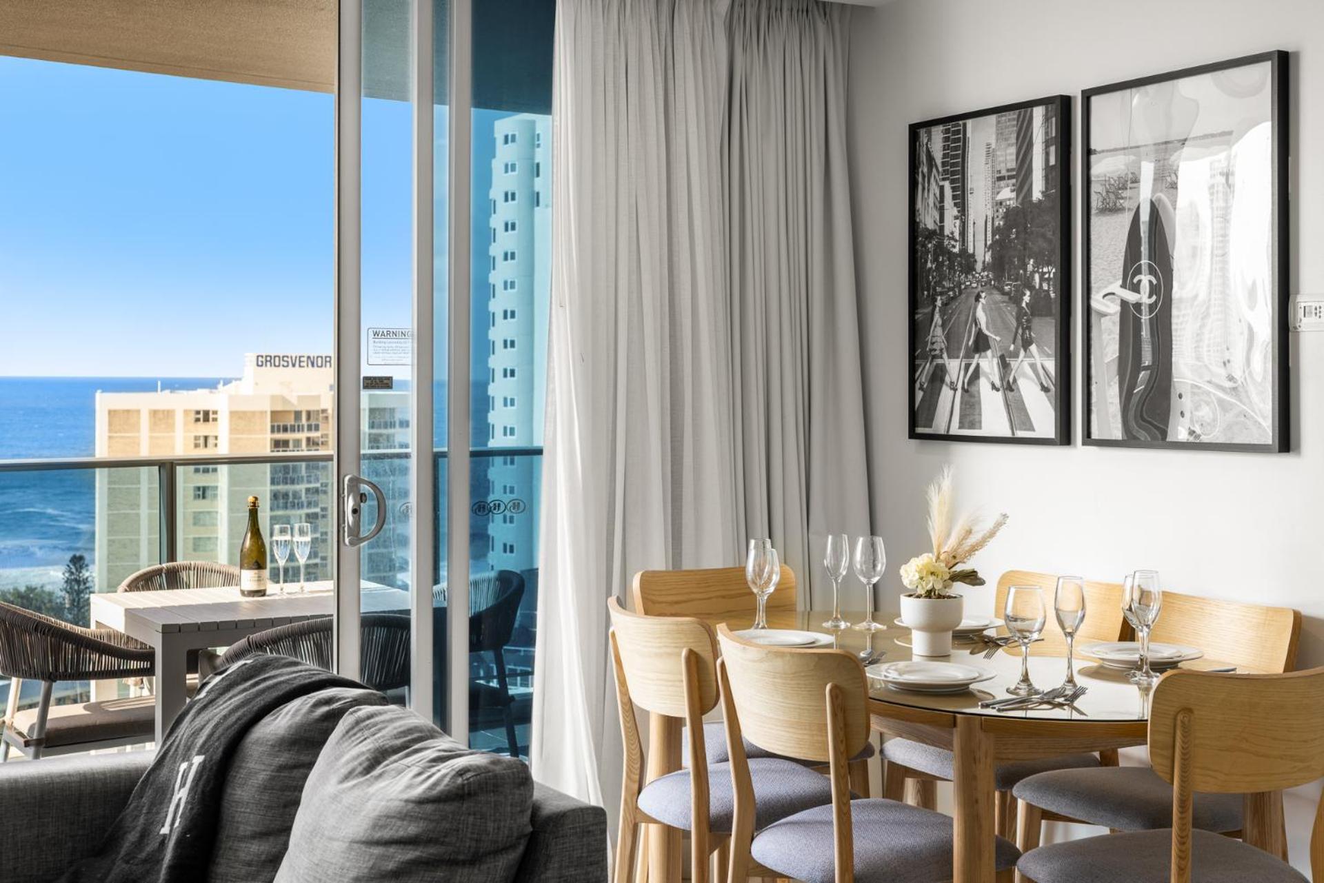 Stylish Private Apartment with Ocean Views in Hilton