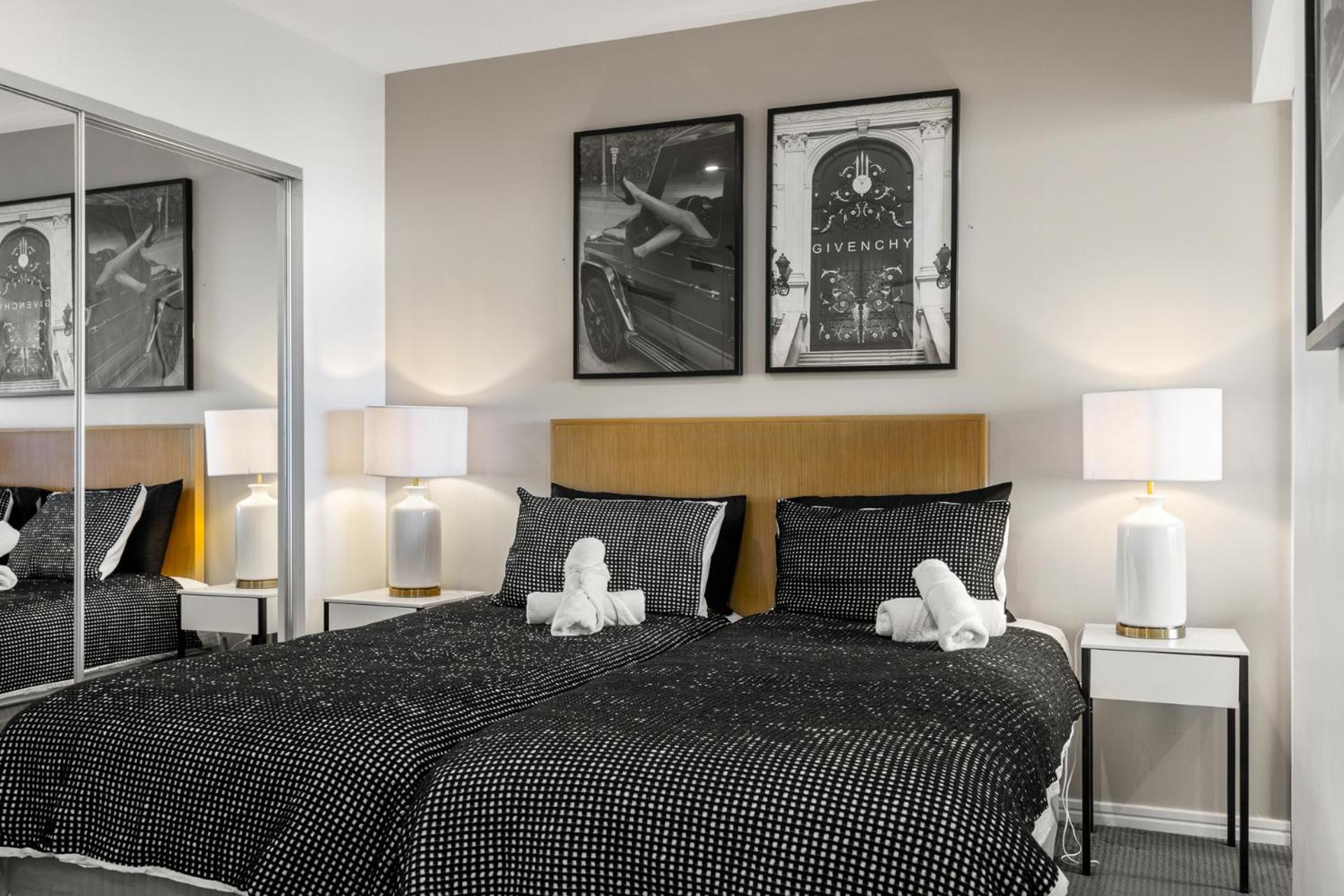 Stylish Private Apartment with Ocean Views in Hilton