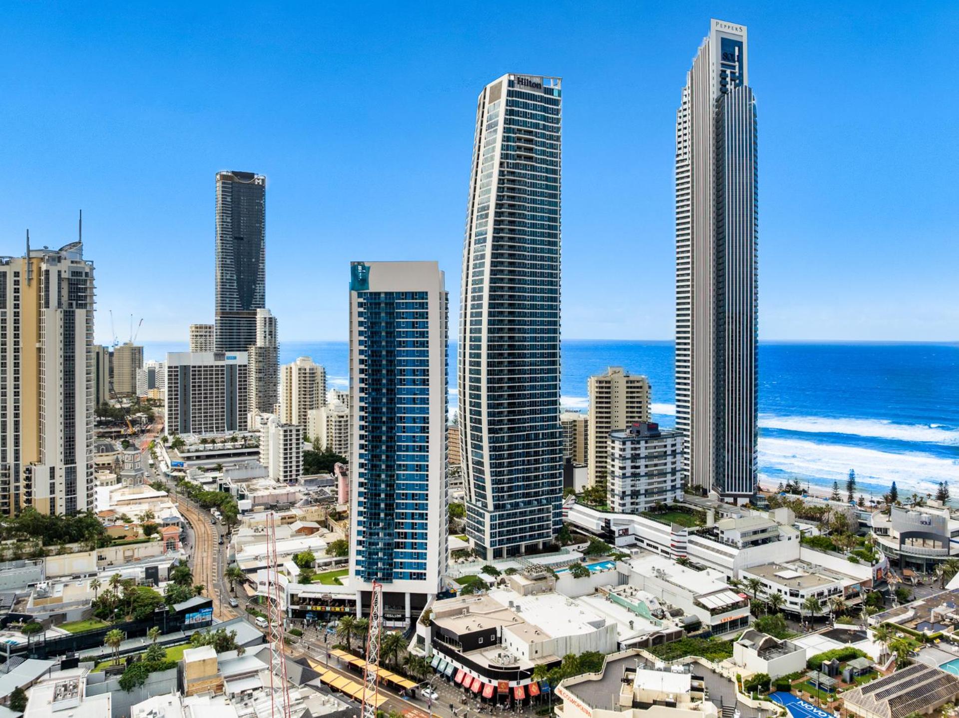 Stylish Private Apartment with Ocean Views in Hilton