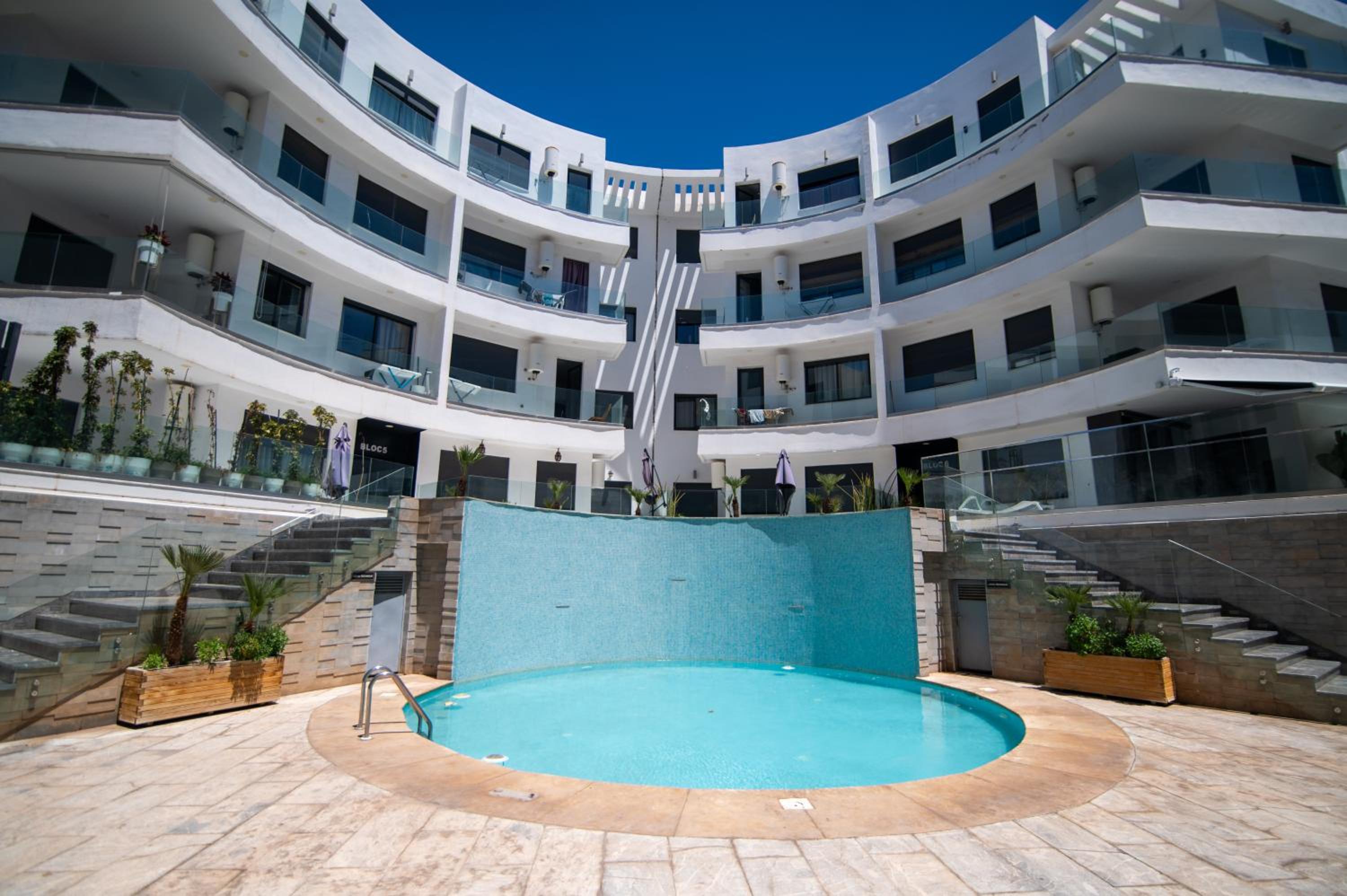 Appartement luxe 2 Piscines 300 m de la plage SONABA Founty Agadir