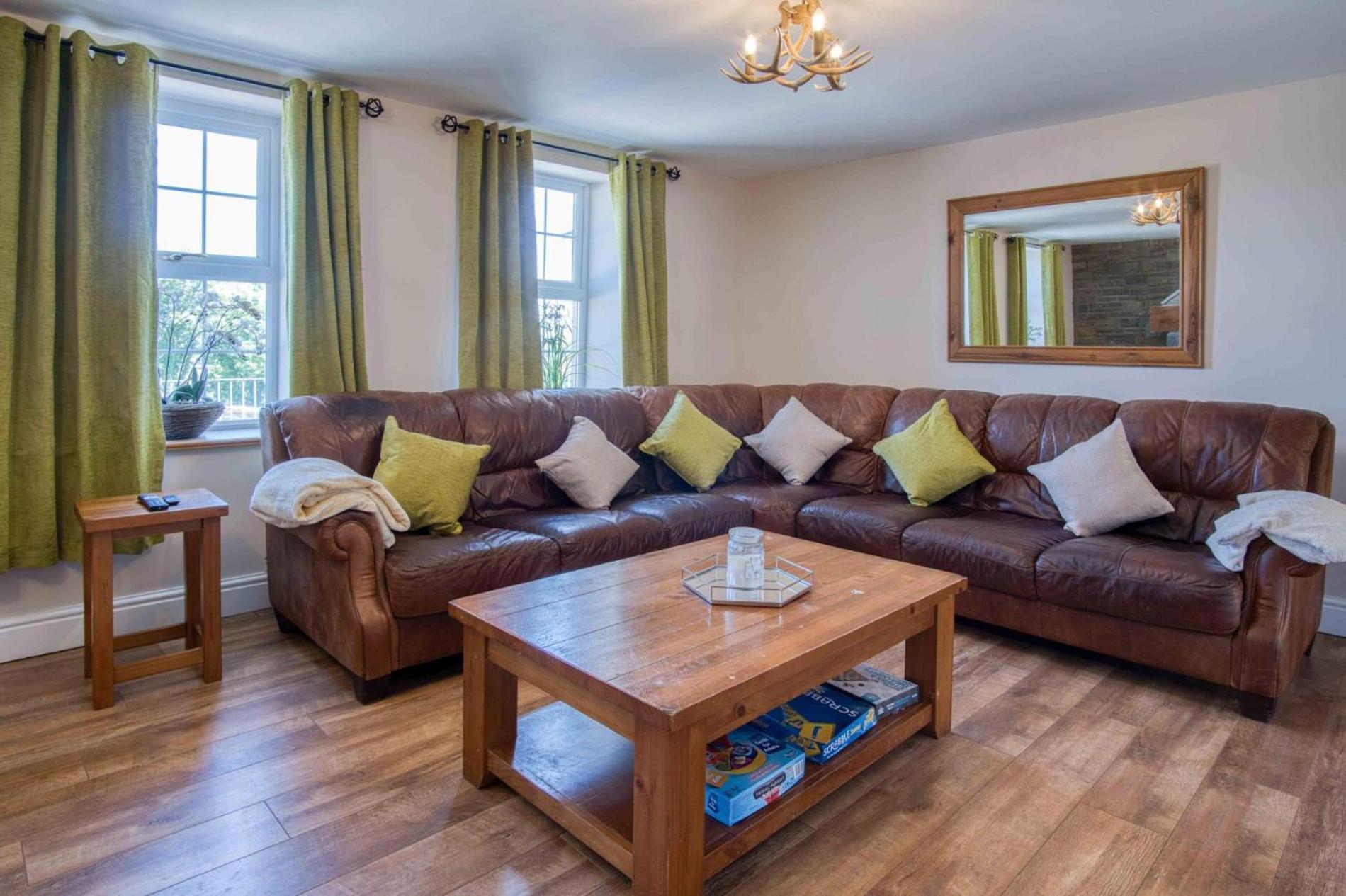 Hopkins Retreat Farm - 5 Bedroom House - Swansea