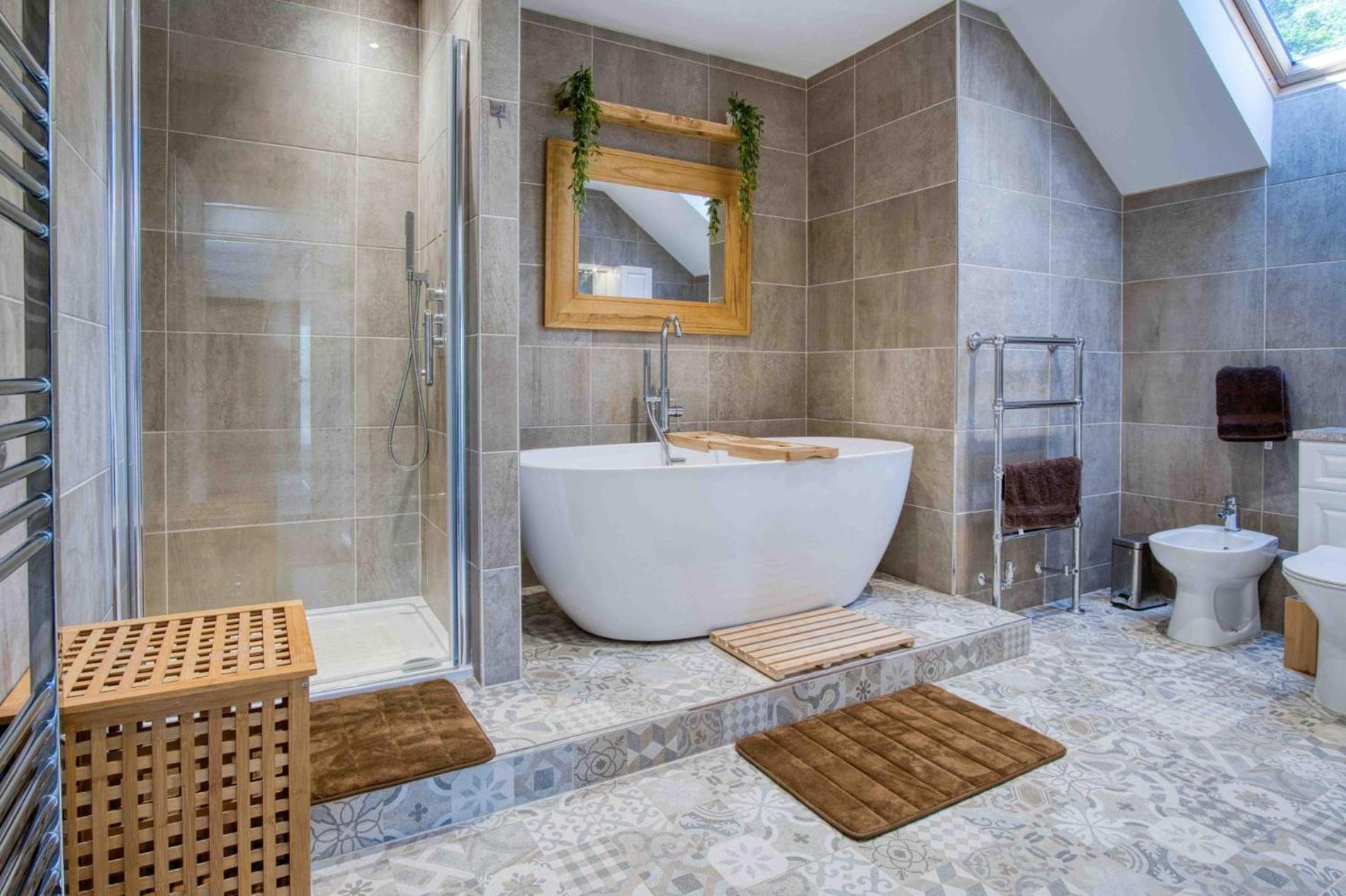 Hopkins Retreat Farm - 5 Bedroom House - Swansea