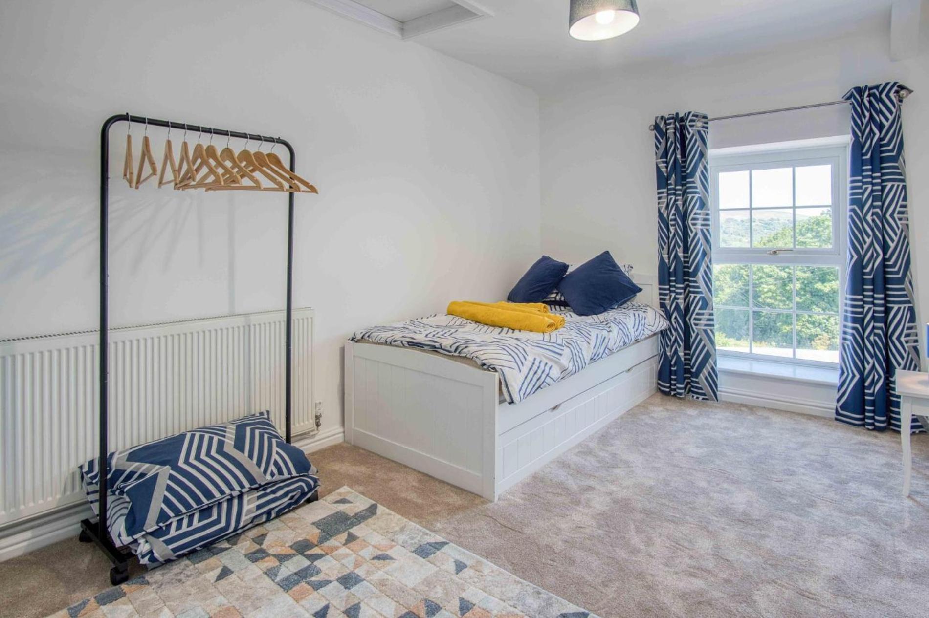 Hopkins Retreat Farm - 5 Bedroom House - Swansea