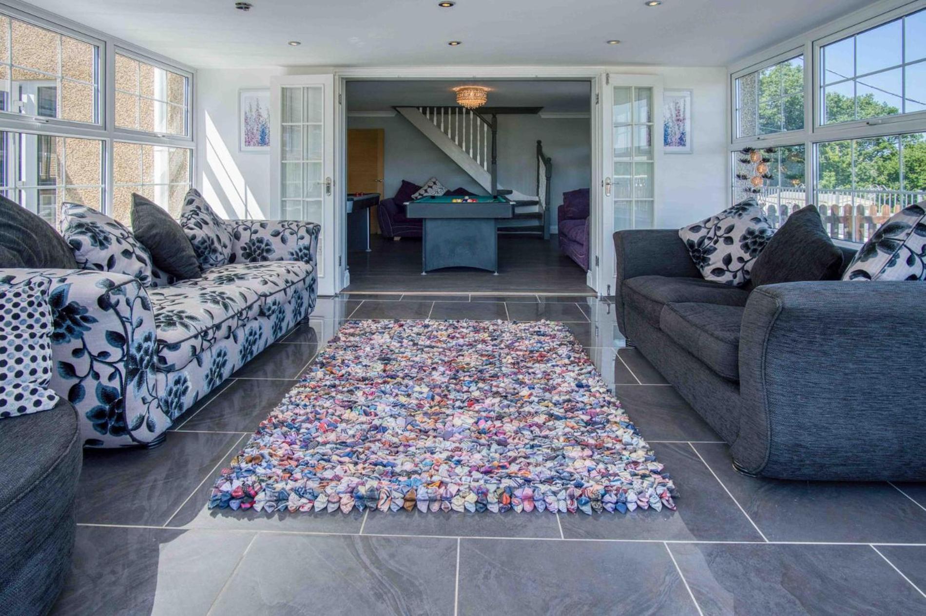 Hopkins Retreat Farm - 5 Bedroom House - Swansea