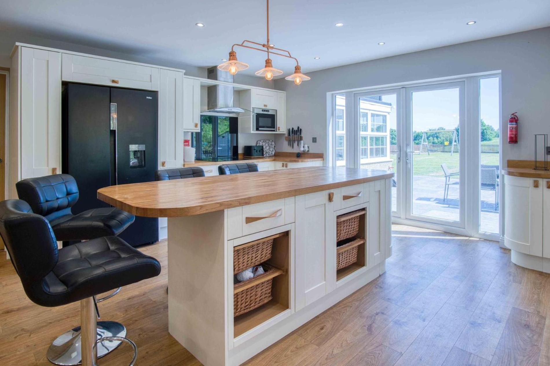 Hopkins Retreat Farm - 5 Bedroom House - Swansea