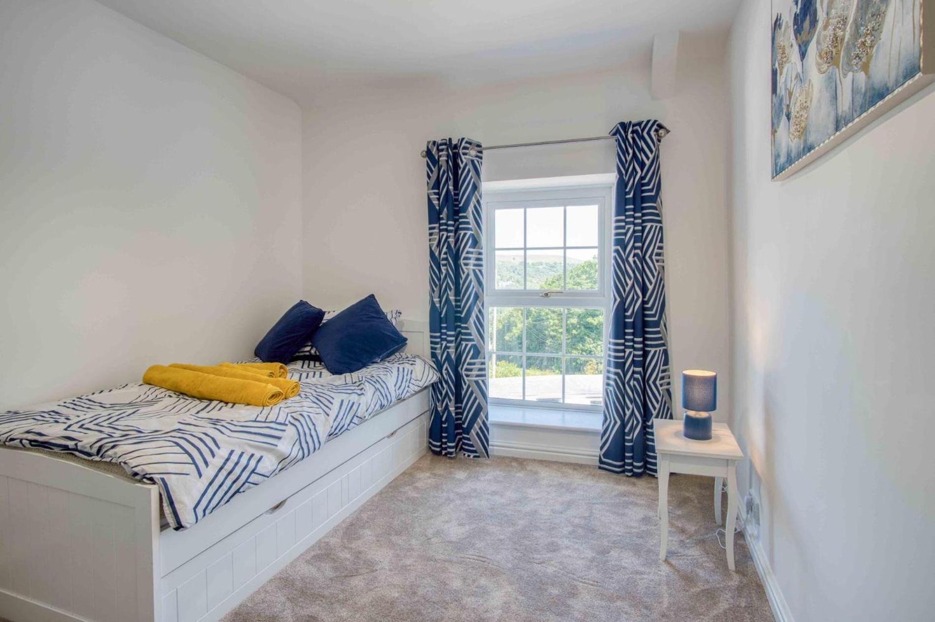 Hopkins Retreat Farm - 5 Bedroom House - Swansea