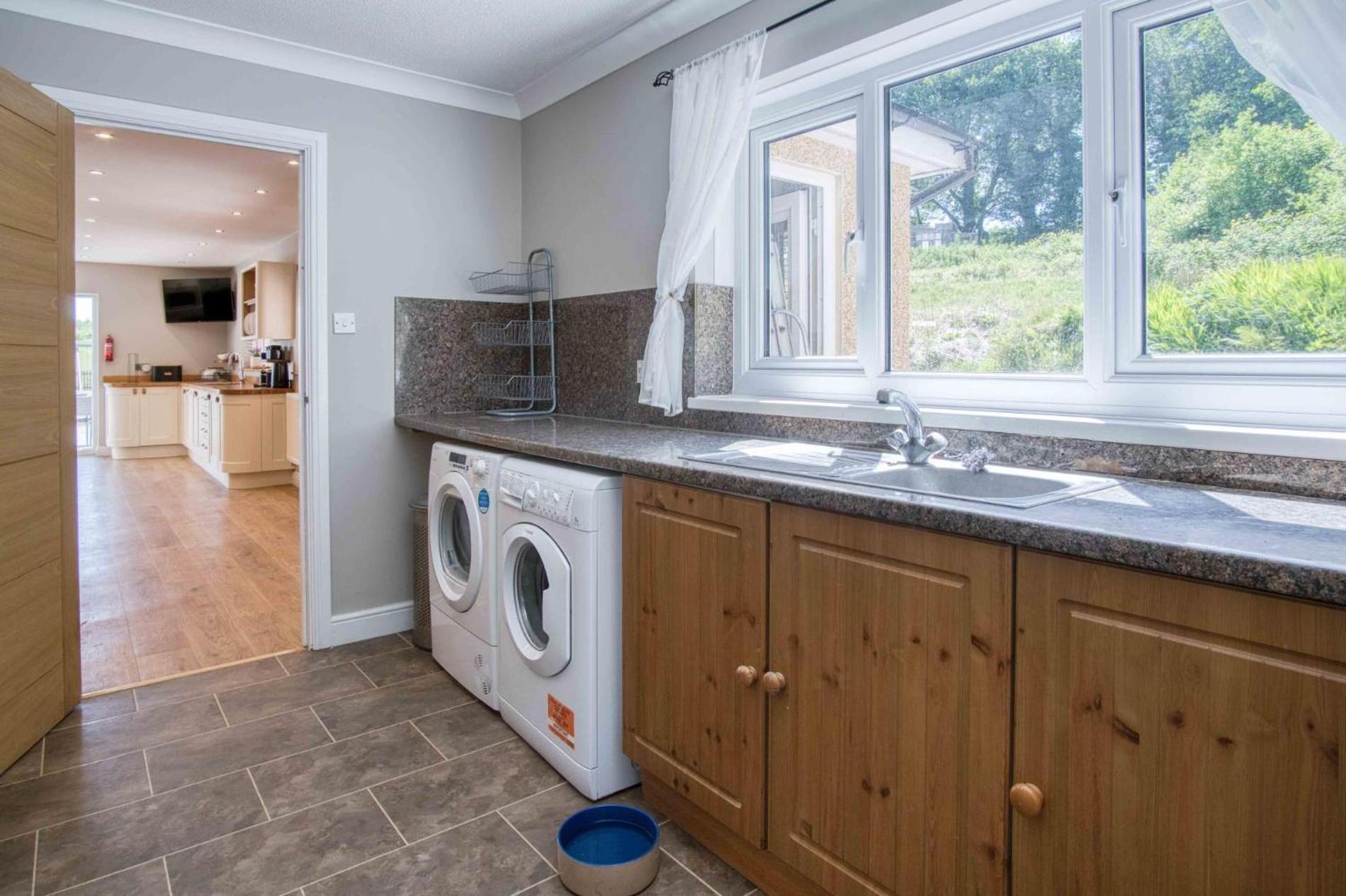 Hopkins Retreat Farm - 5 Bedroom House - Swansea
