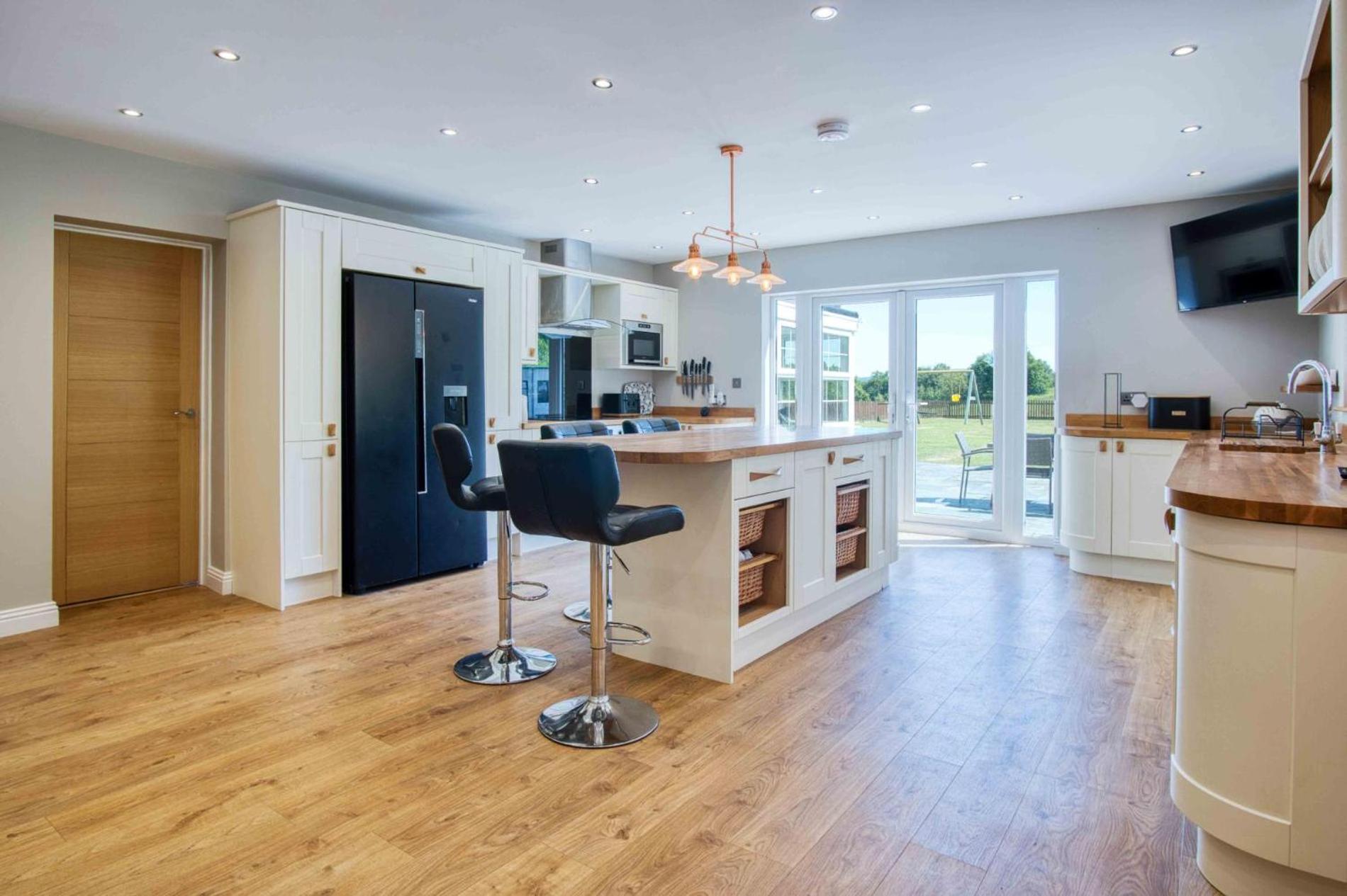 Hopkins Retreat Farm - 5 Bedroom House - Swansea