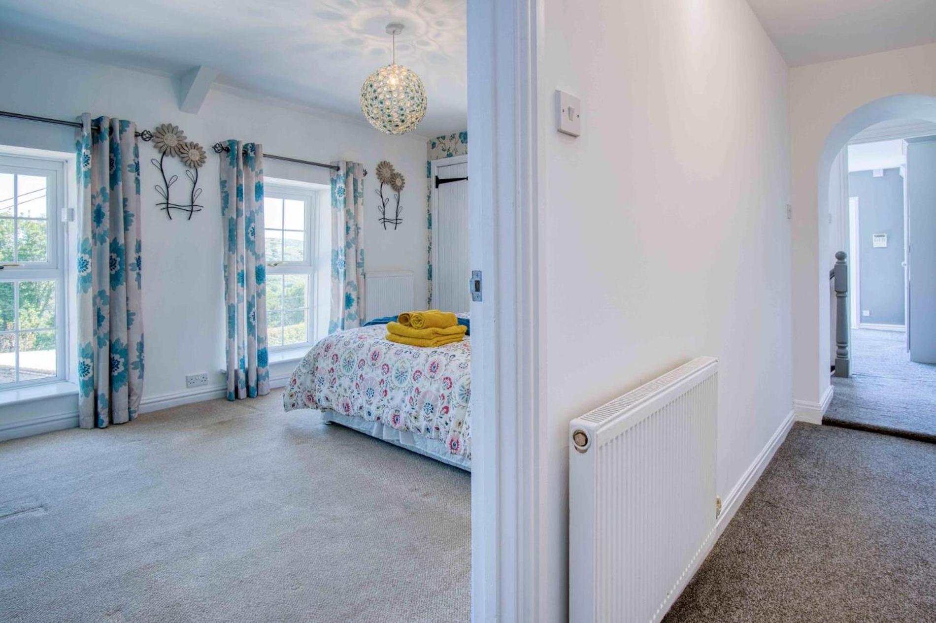 Hopkins Retreat Farm - 5 Bedroom House - Swansea