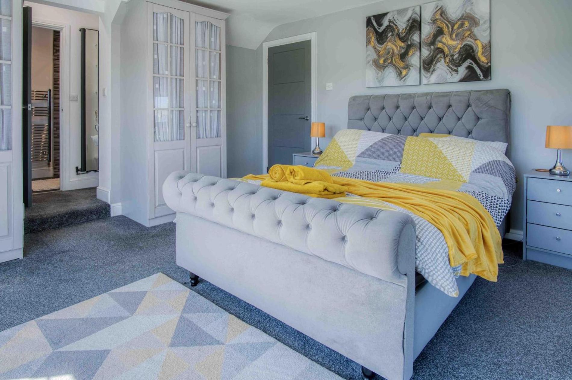 Hopkins Retreat Farm - 5 Bedroom House - Swansea
