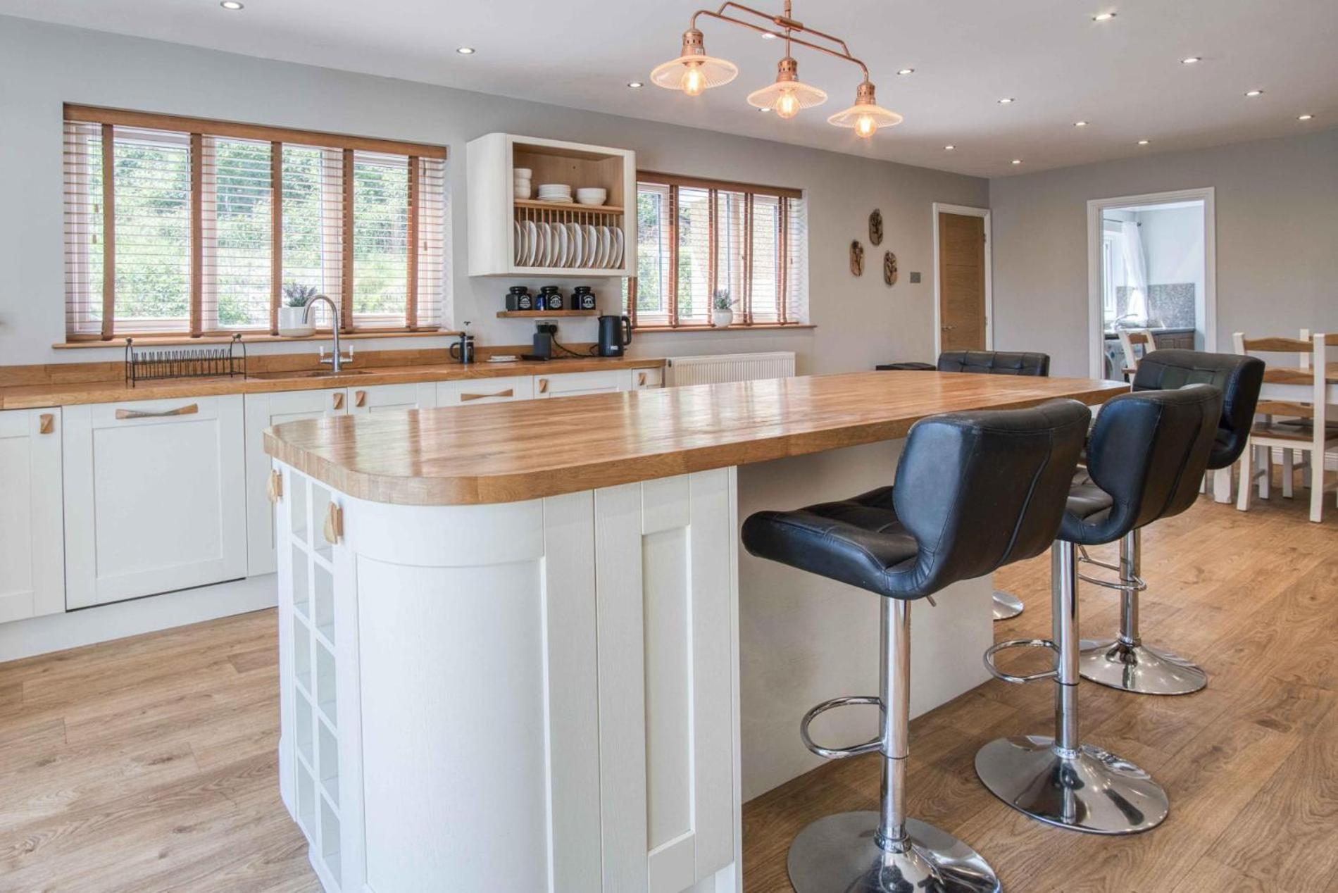 Hopkins Retreat Farm - 5 Bedroom House - Swansea