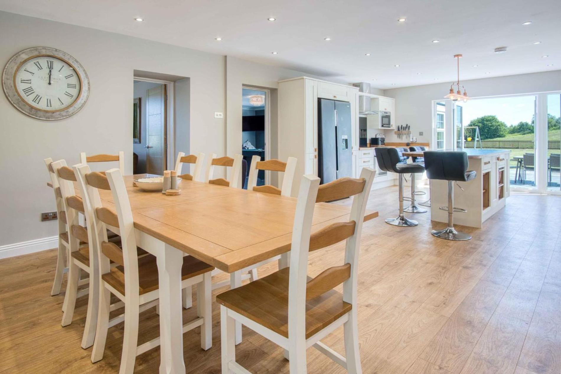 Hopkins Retreat Farm - 5 Bedroom House - Swansea