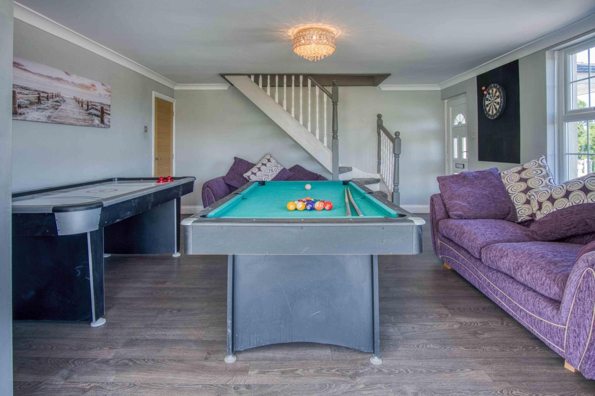 Hopkins Retreat Farm - 5 Bedroom House - Swansea