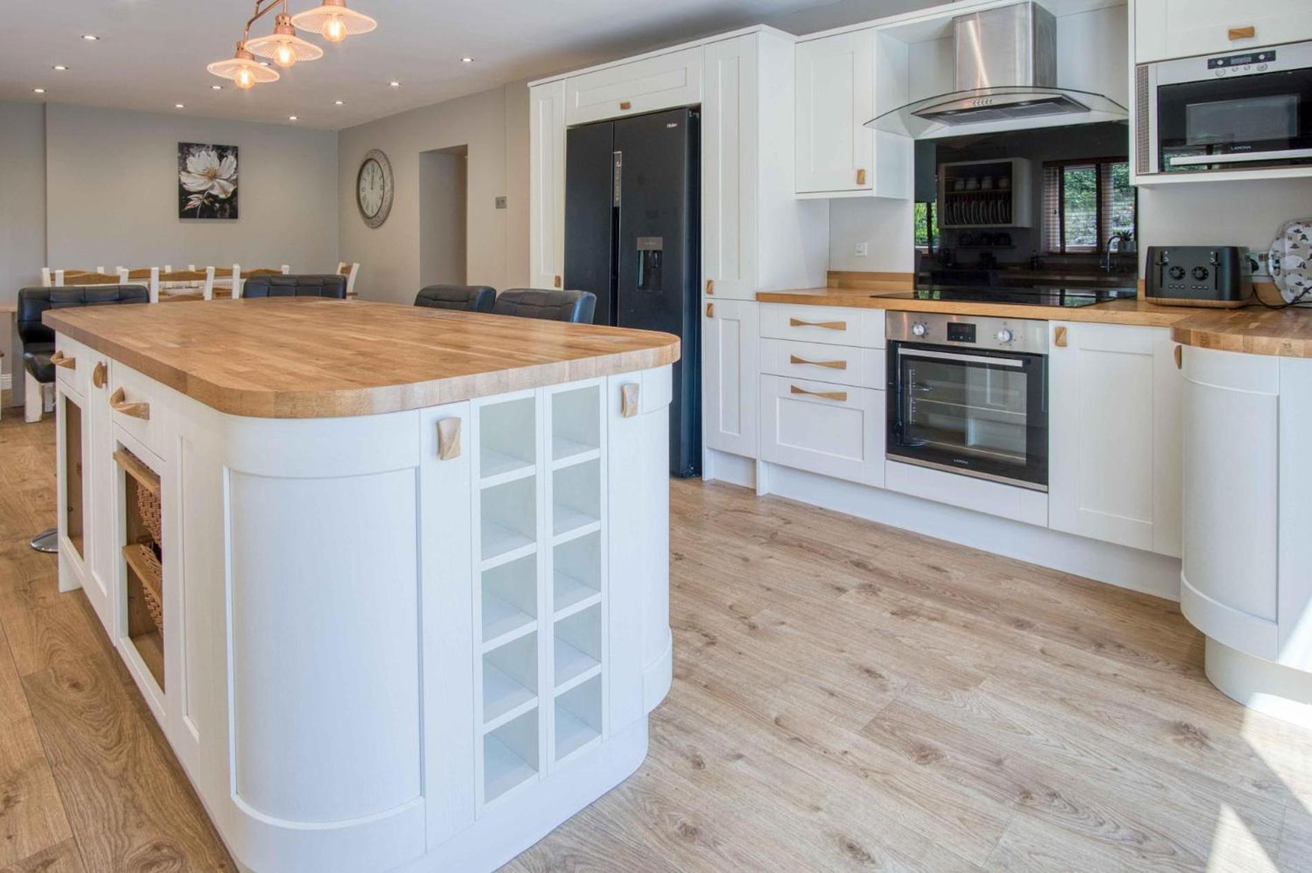 Hopkins Retreat Farm - 5 Bedroom House - Swansea