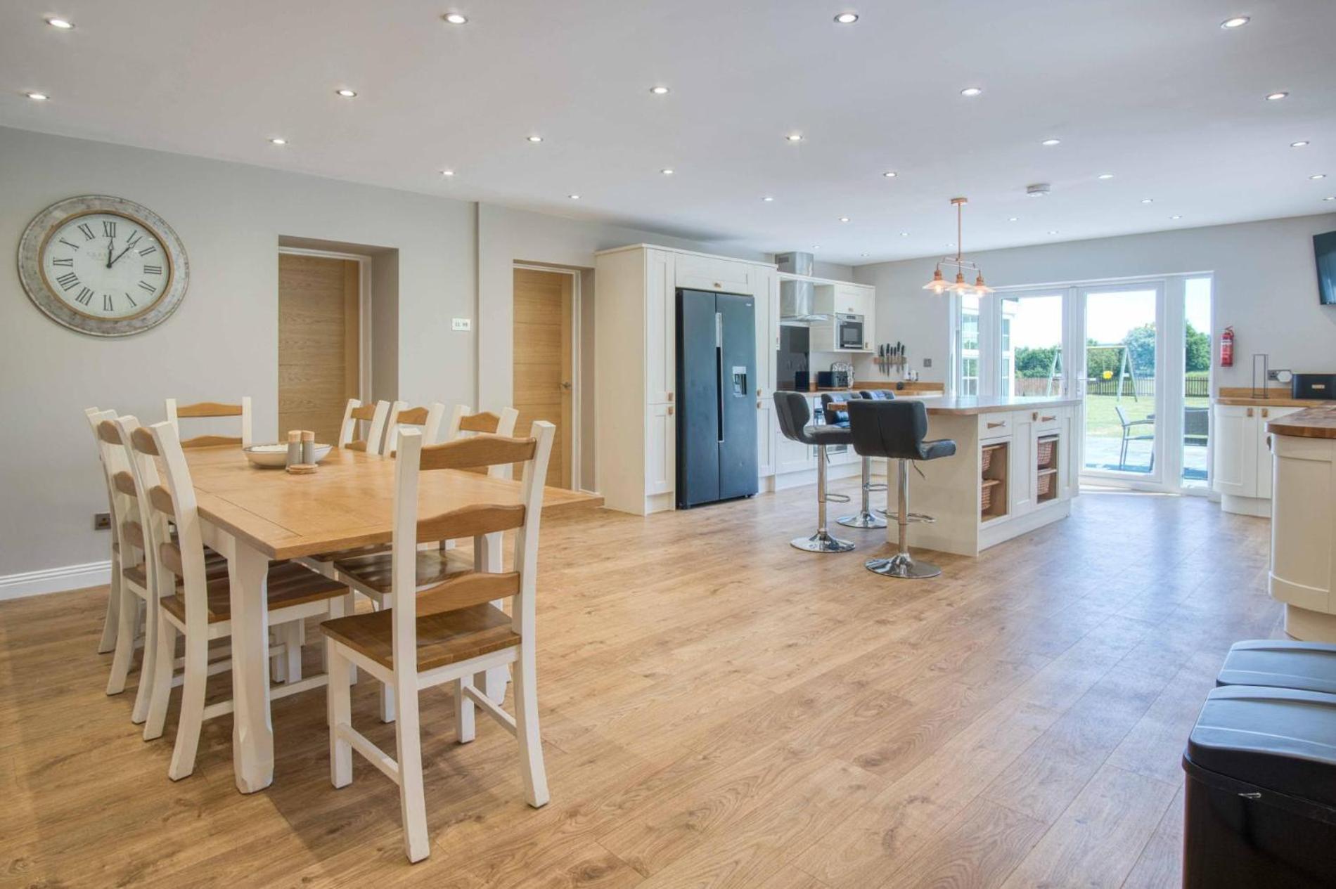 Hopkins Retreat Farm - 5 Bedroom House - Swansea