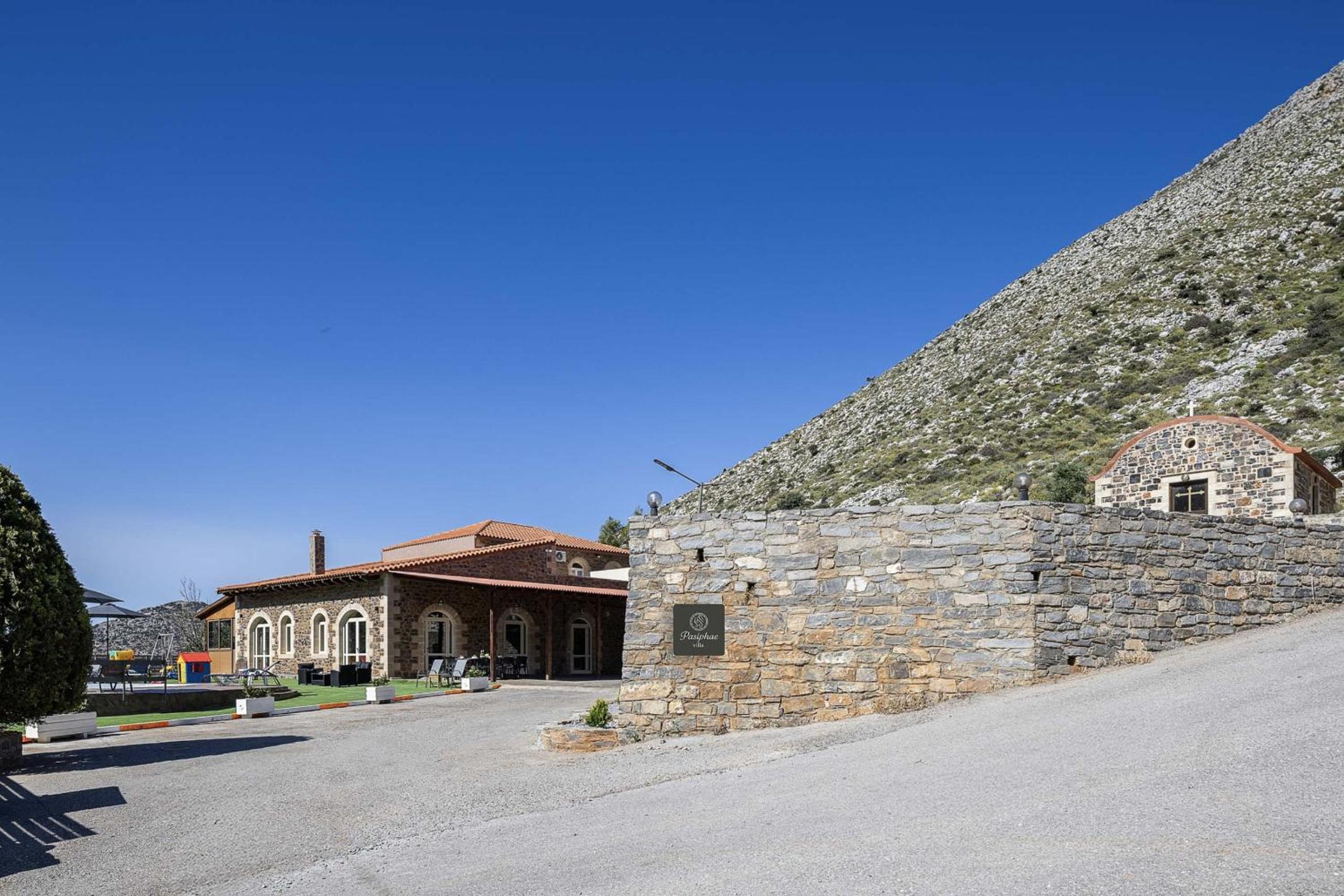 Villa Pasiphae - With Private Pool