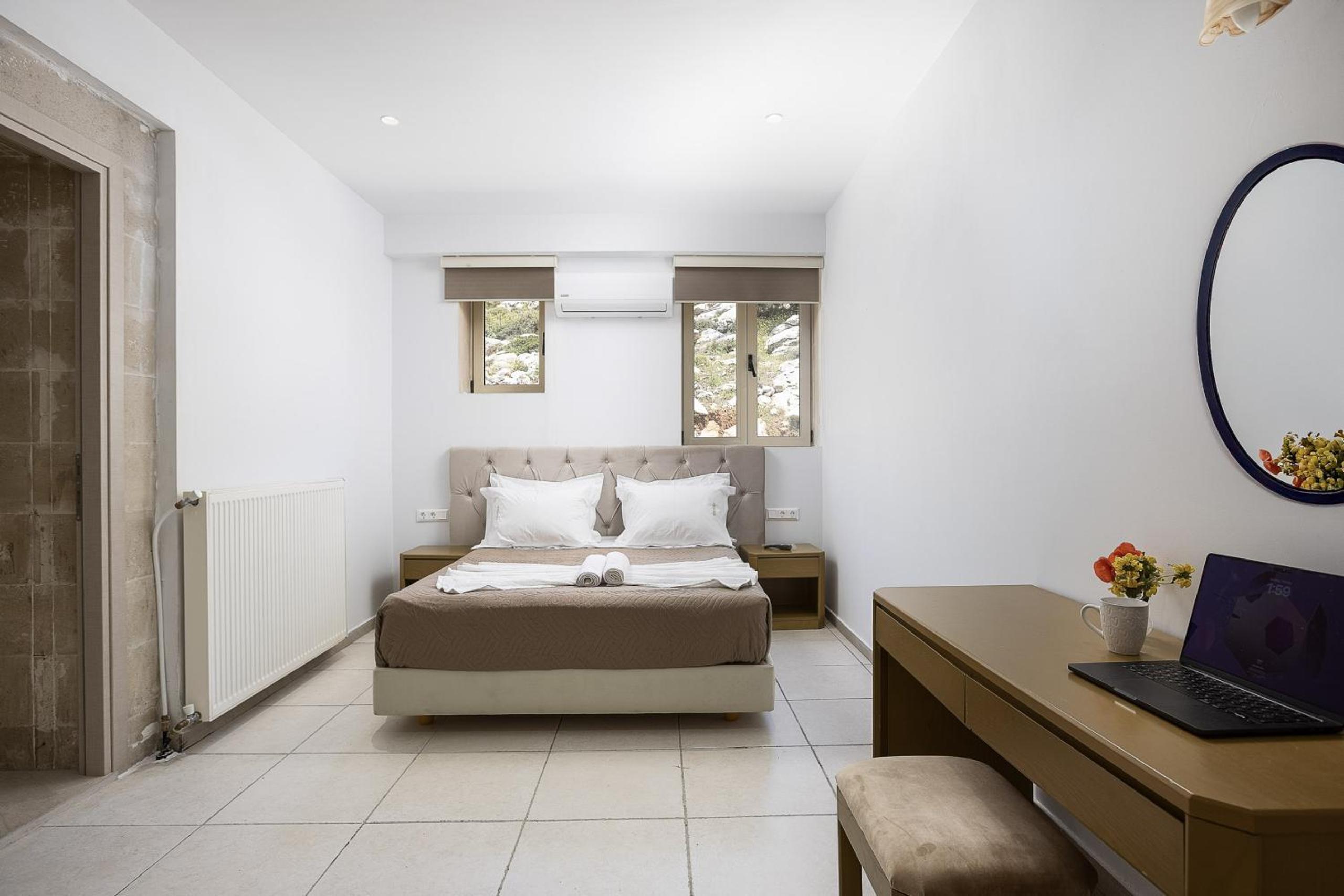 Villa Pasiphae - With Private Pool