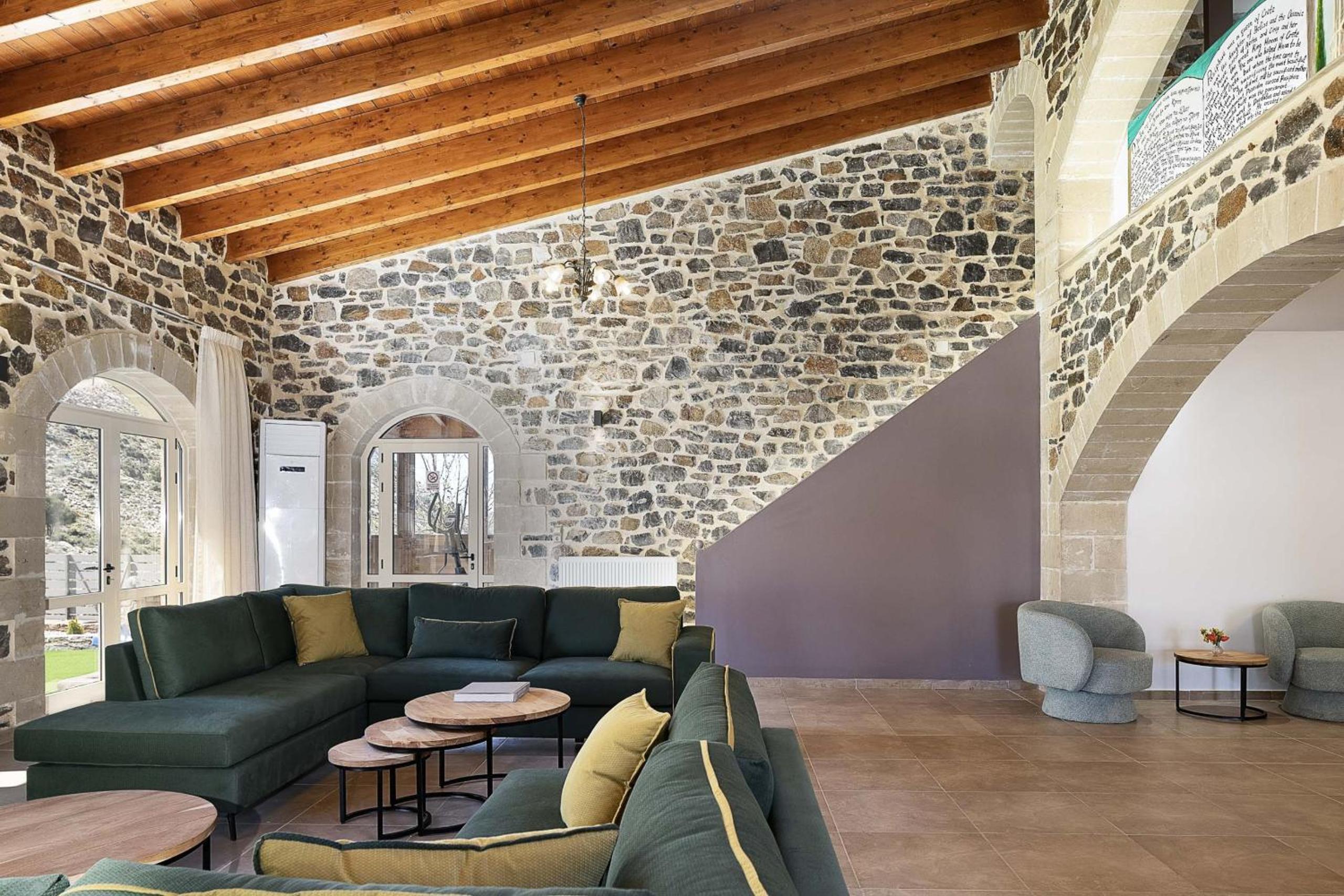 Villa Pasiphae - With Private Pool