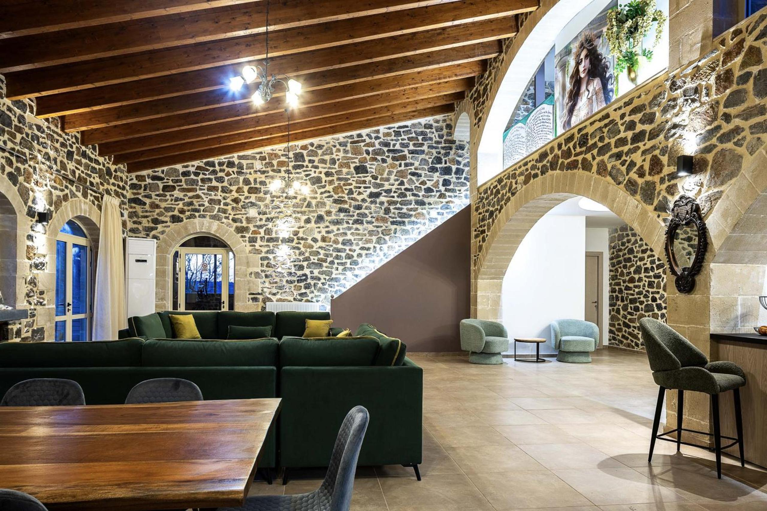 Villa Pasiphae - With Private Pool