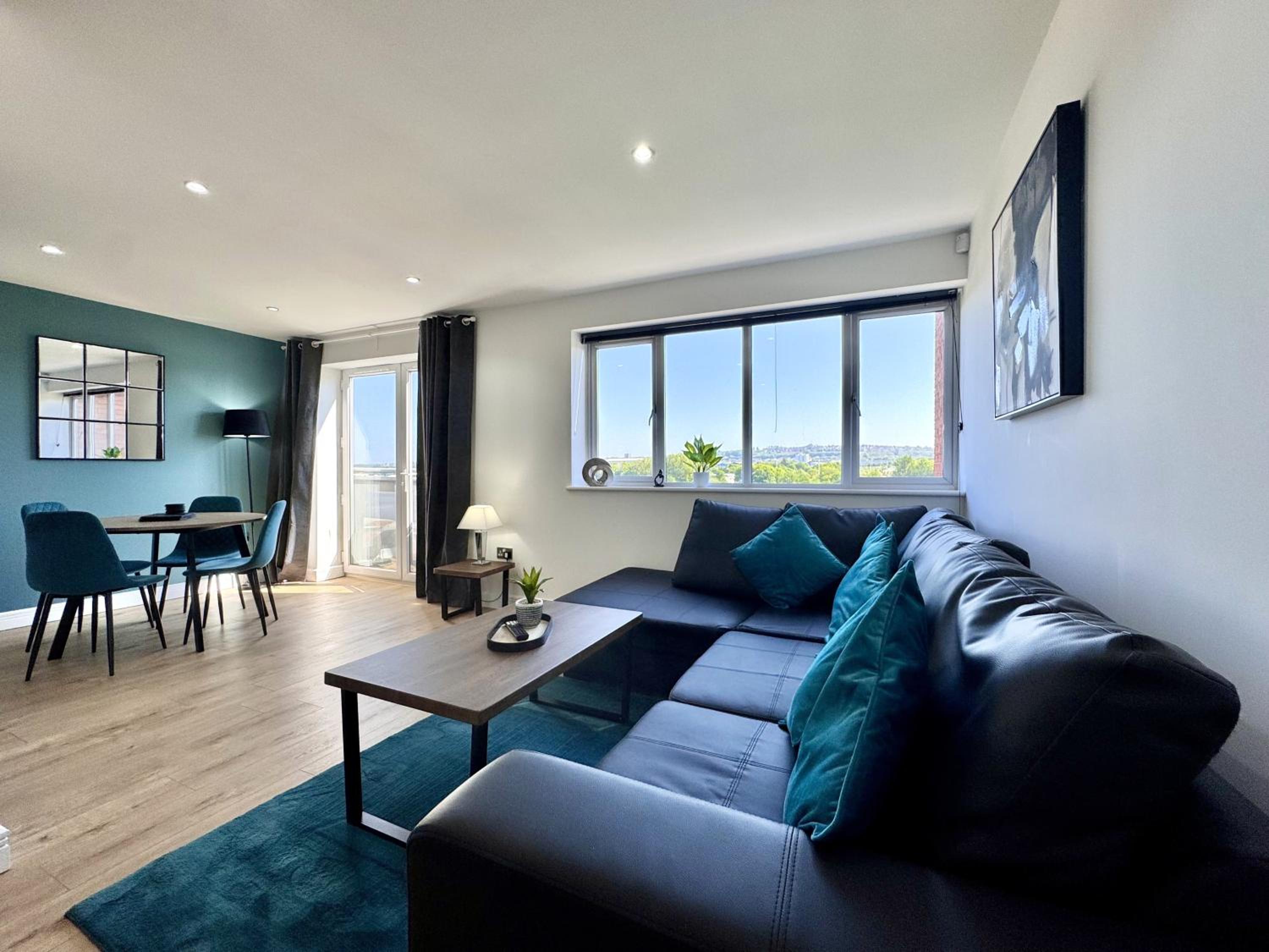 Swan Apartments 2B - Perfect for Relocations by Week2Week