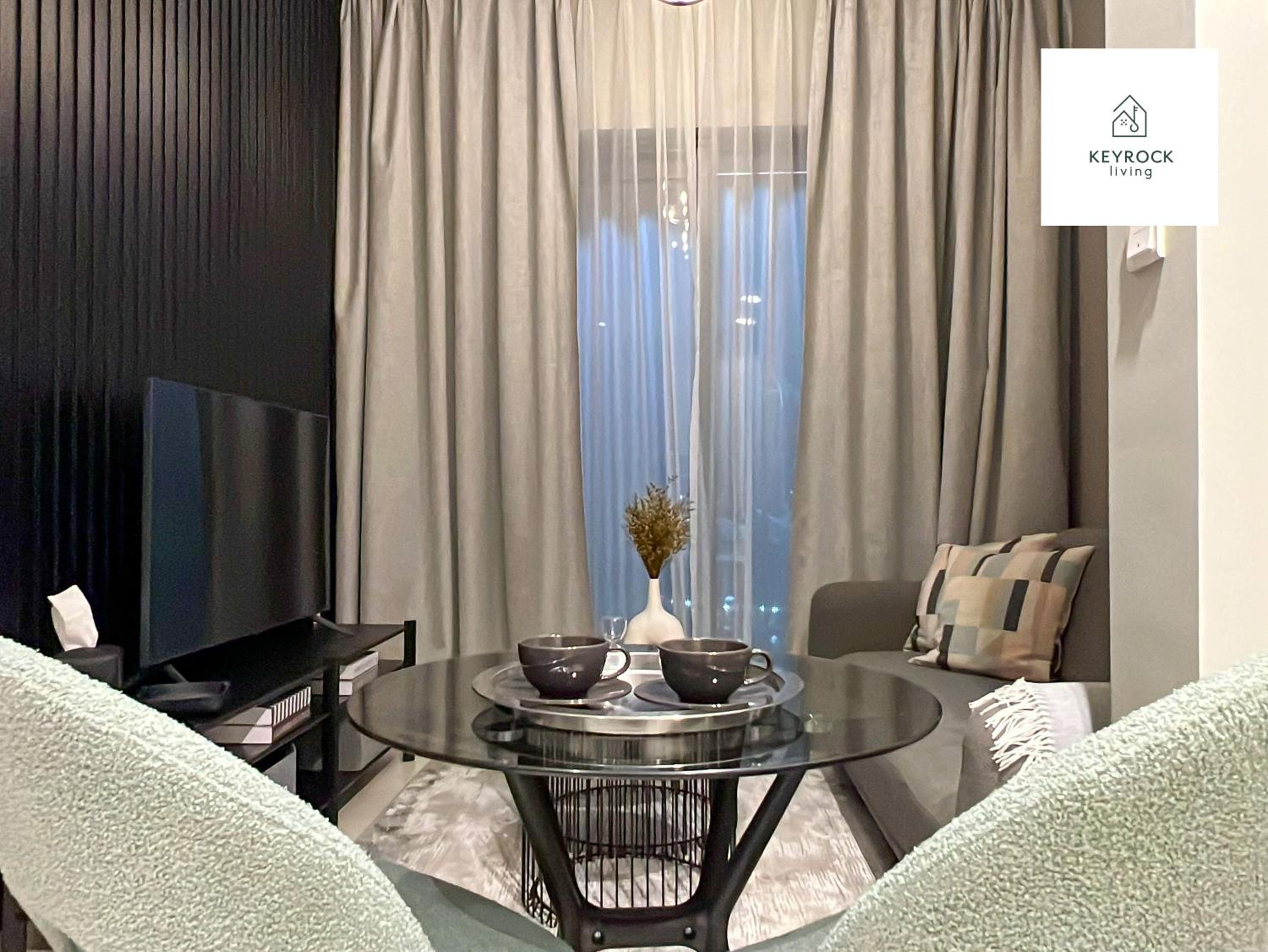 KeyRock Living - 20th Floor Comfort at Zada