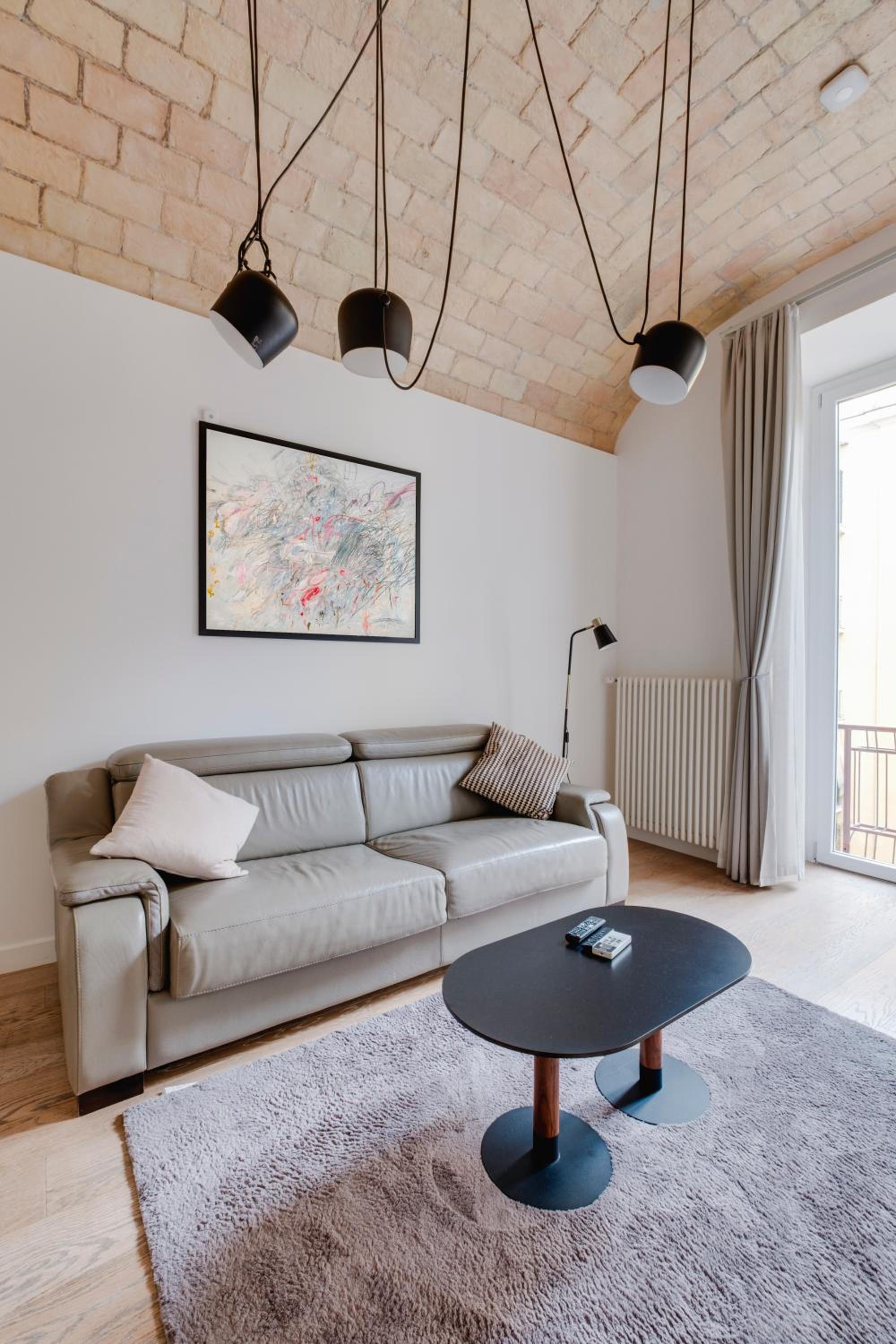 Charming Vatican Apartment with Balcony 6B