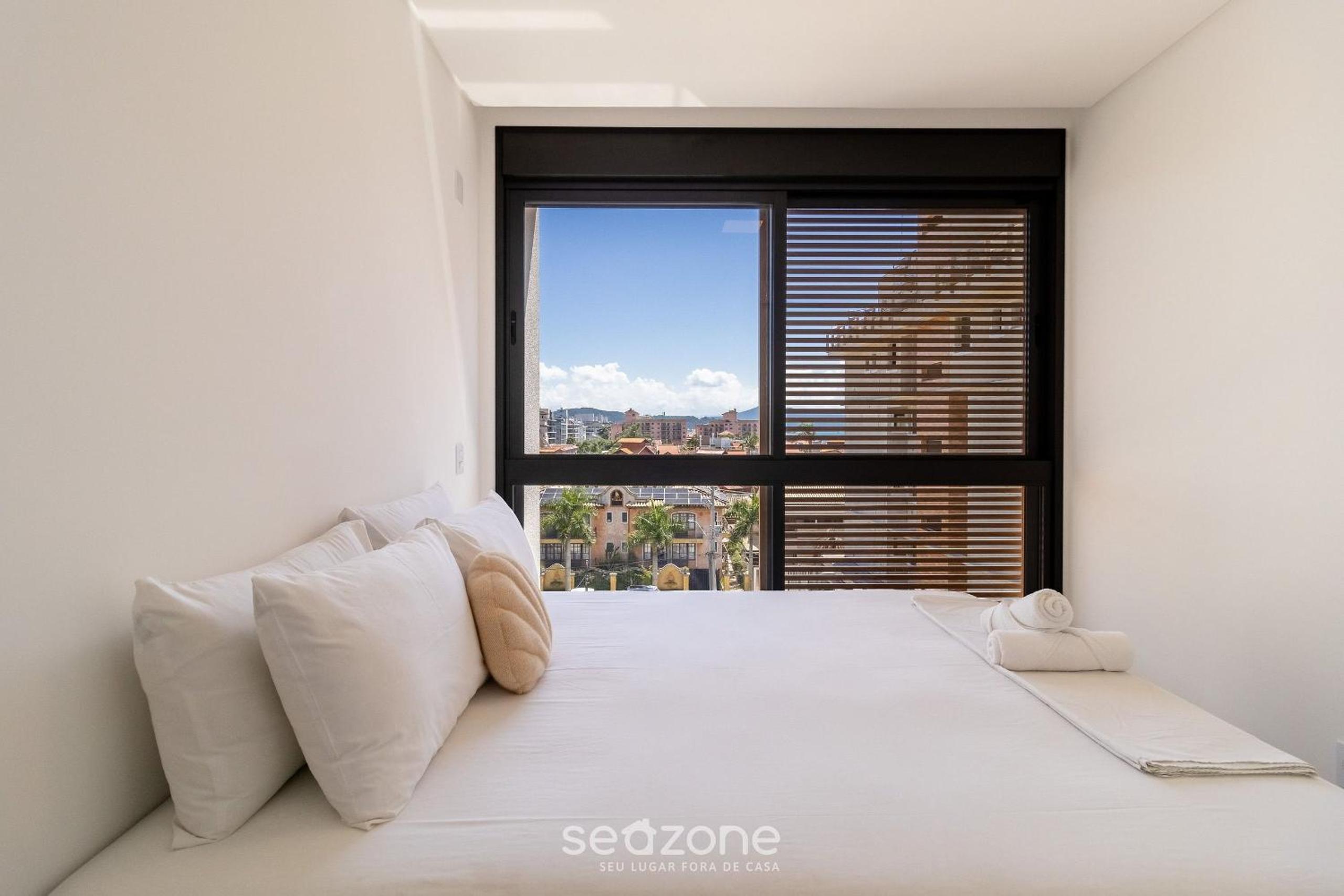 Balcony with sea view 230m from the beach! PRB0405