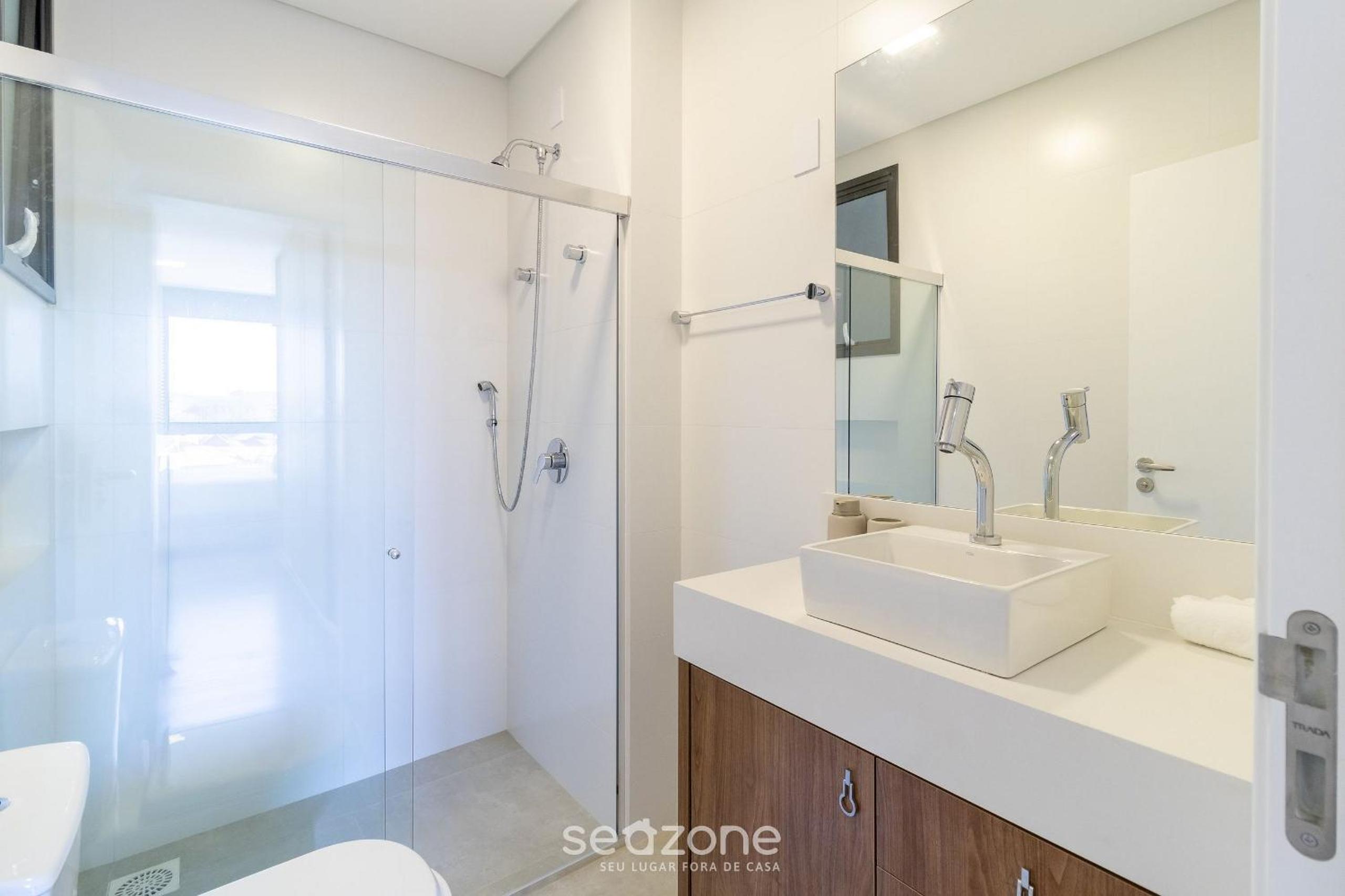 Balcony with sea view 230m from the beach! PRB0405