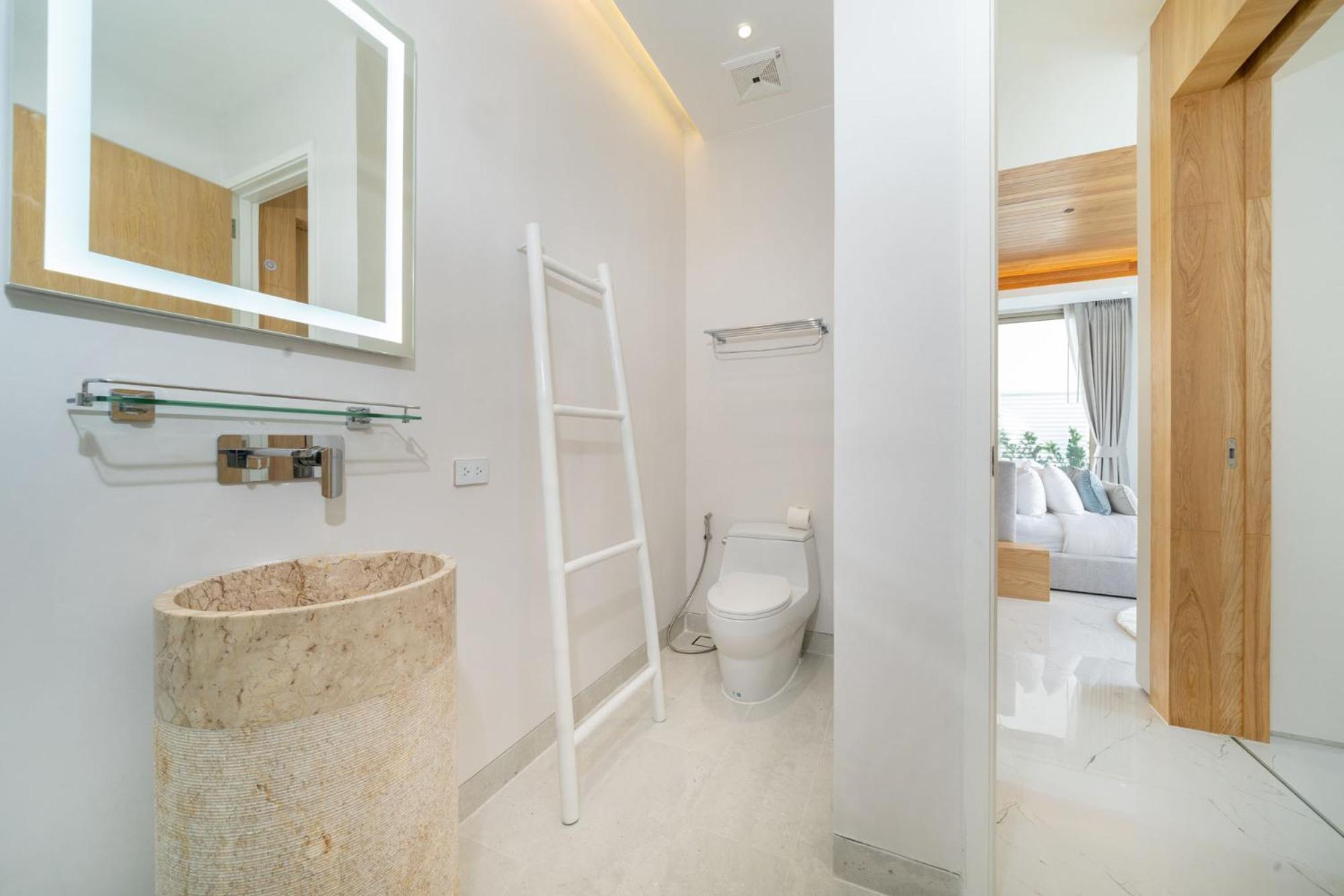 4BR Private Pool Villa near Laguna & Beach - Lux Pride 2 by Warm Plus