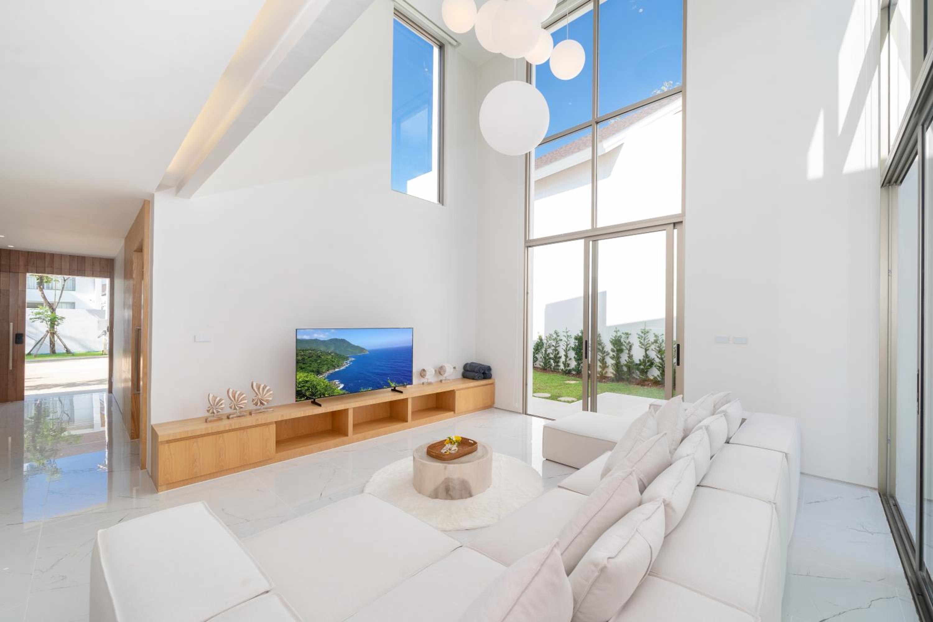 4BR Private Pool Villa near Laguna & Beach - Lux Pride 2 by Warm Plus