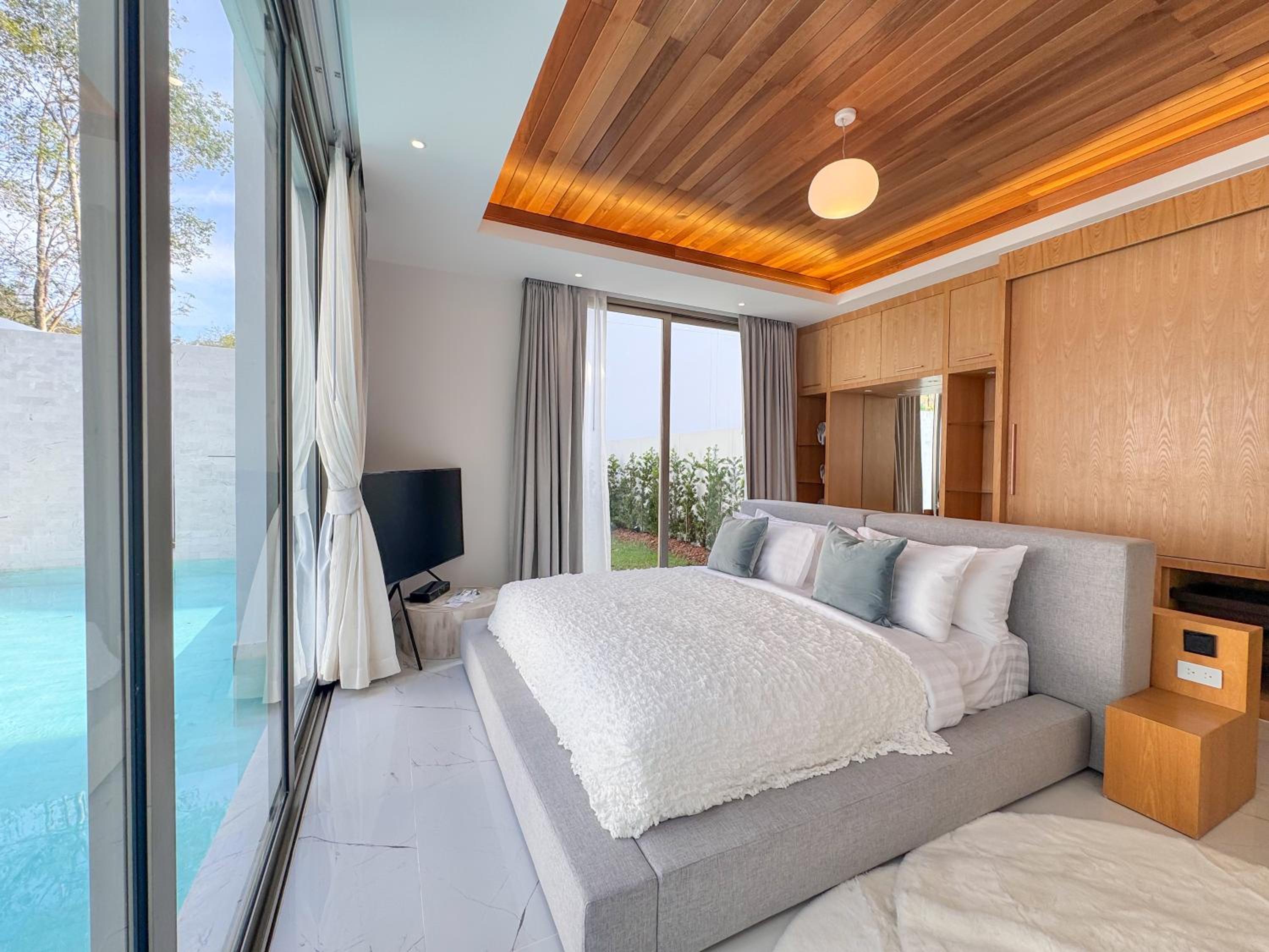 4BR Private Pool Villa near Laguna & Beach - Lux Pride 2 by Warm Plus