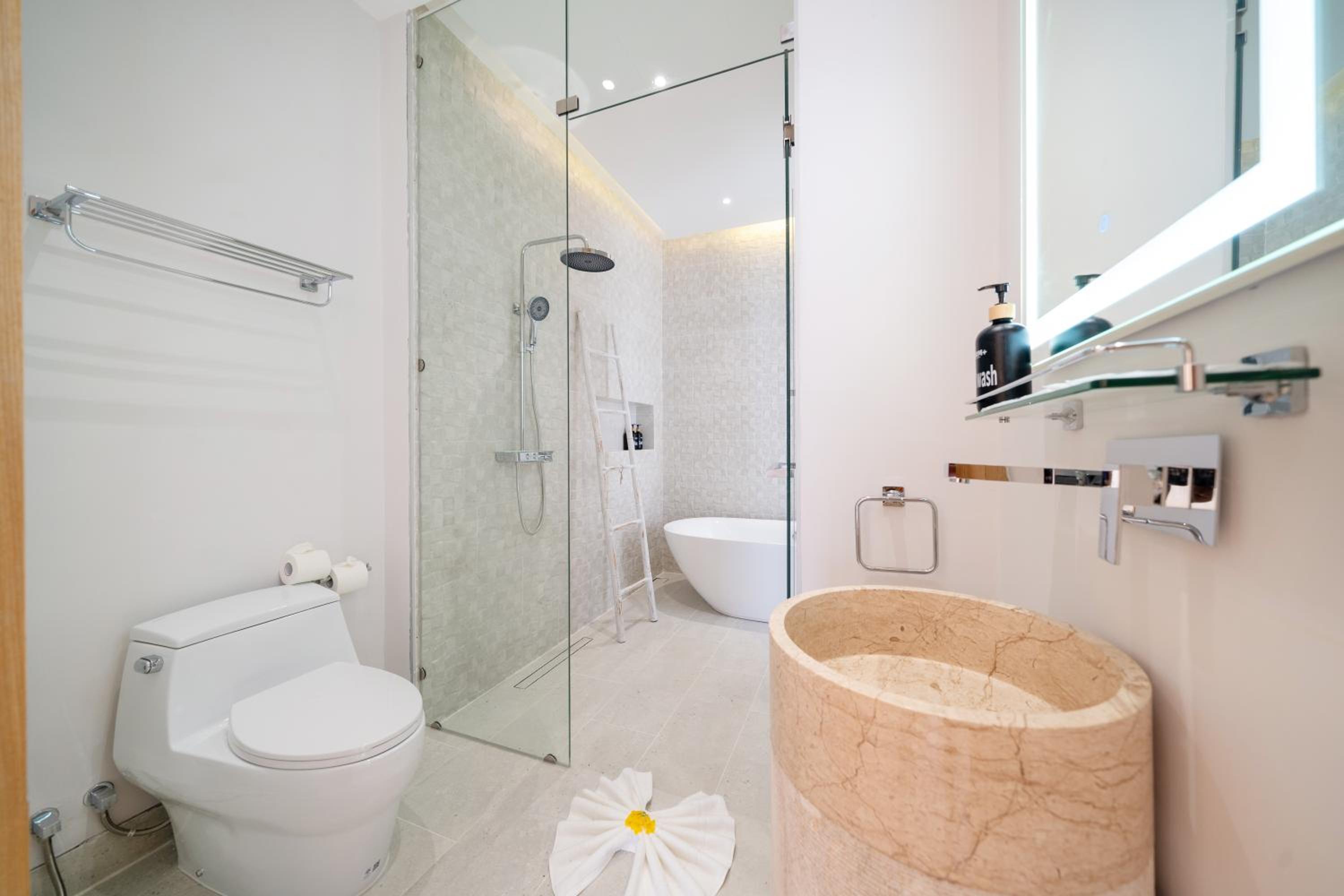 4BR Private Pool Villa near Laguna & Beach - Lux Pride 2 by Warm Plus